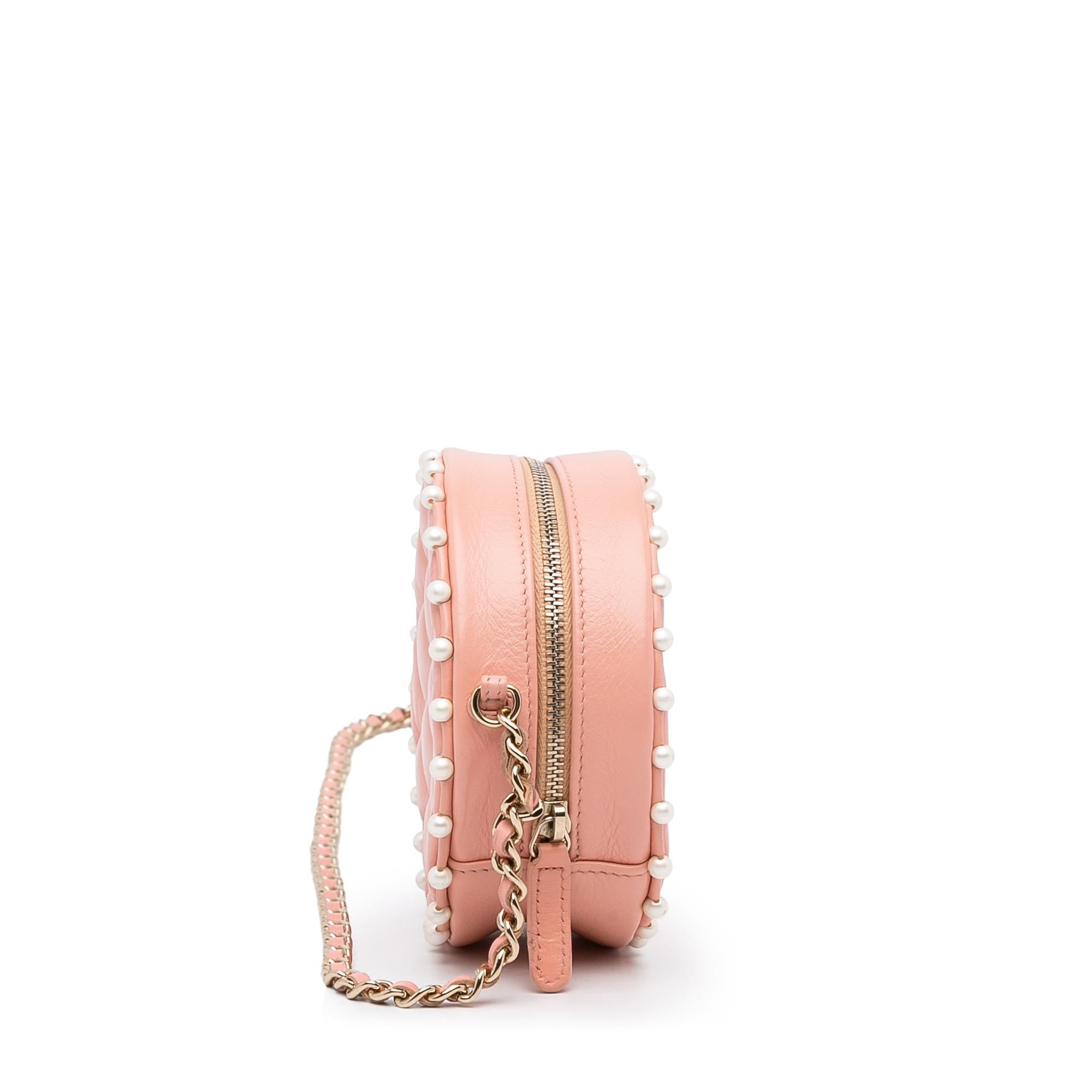 Chanel Pearl Round As Earth Crossbody Bag (SHG-q8dCpH)
