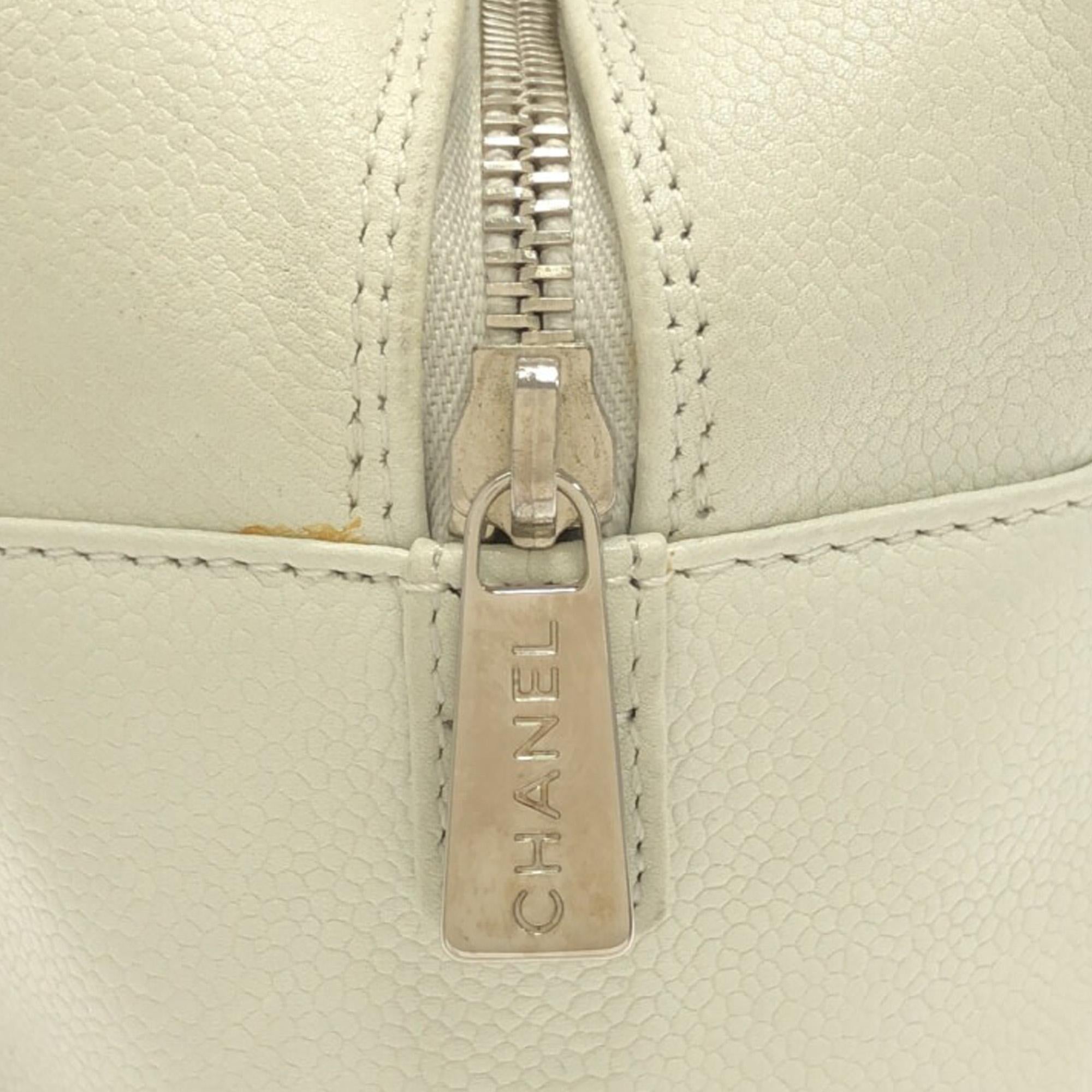 Chanel Petite Caviar Timeless Shopping Tote (SHG-roTbc1)