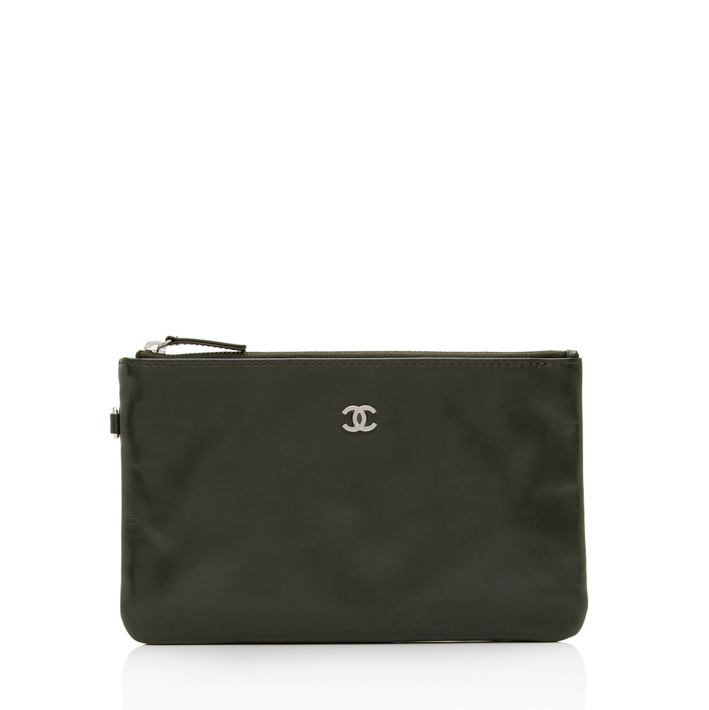 Chanel Quilted Calfskin Small Chanel 22 Pochette (SHF-t2desI) – LuxeDH