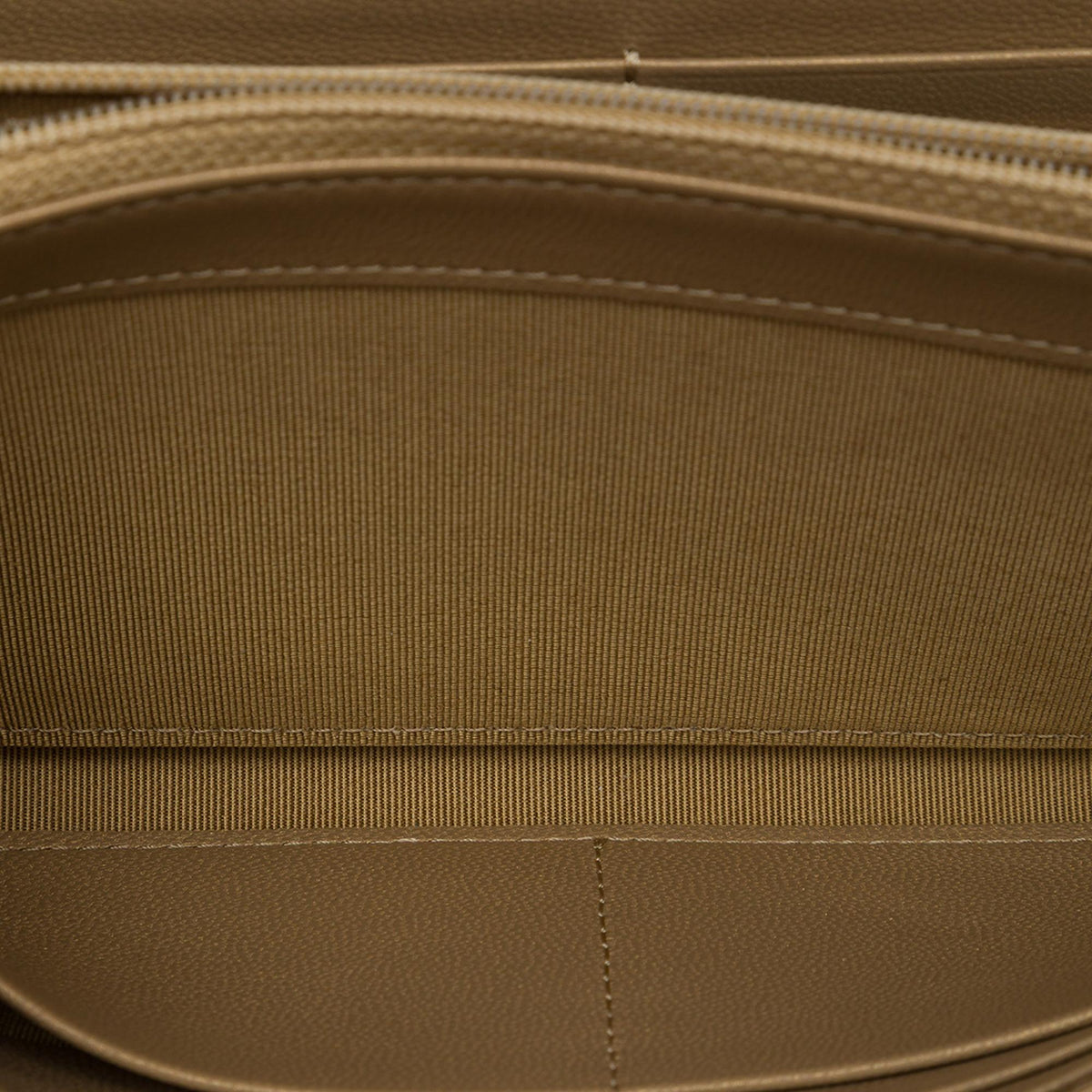 Chanel Quilted Goatskin Chic Pearls Clutch with Chain