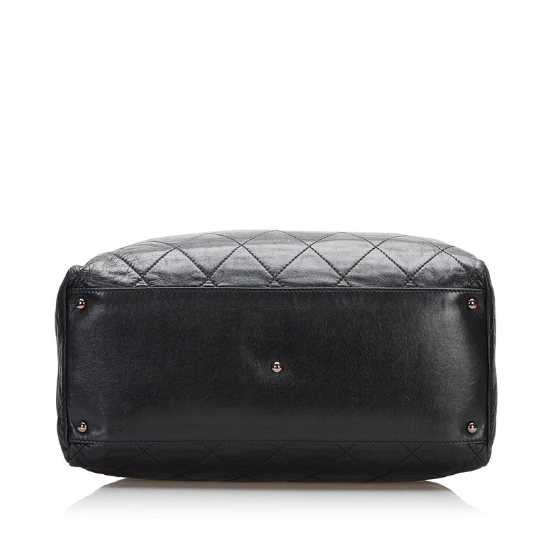 Chanel Quilted Lambskin Bowler Bag (SHG-RUjb34)
