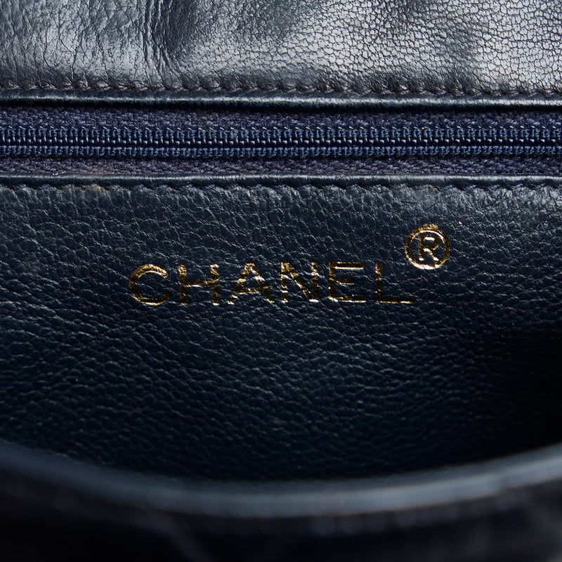 Chanel Quilted Lambskin CC Tassel Crossbody Bag (SHG-Cv9Idd)