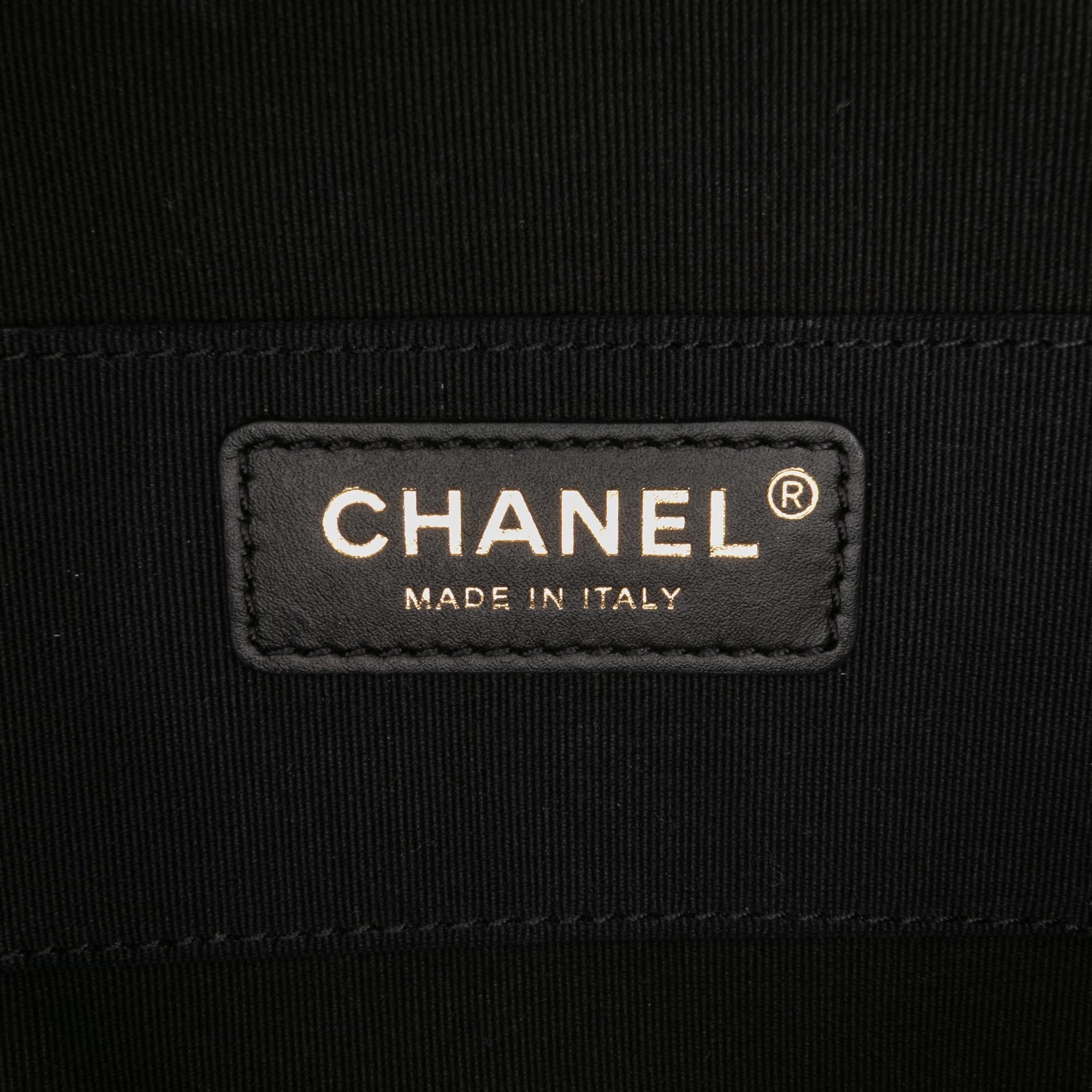 Chanel Quilted Lambskin Oval Logo Chain Top Handle Round Clutch on Chain