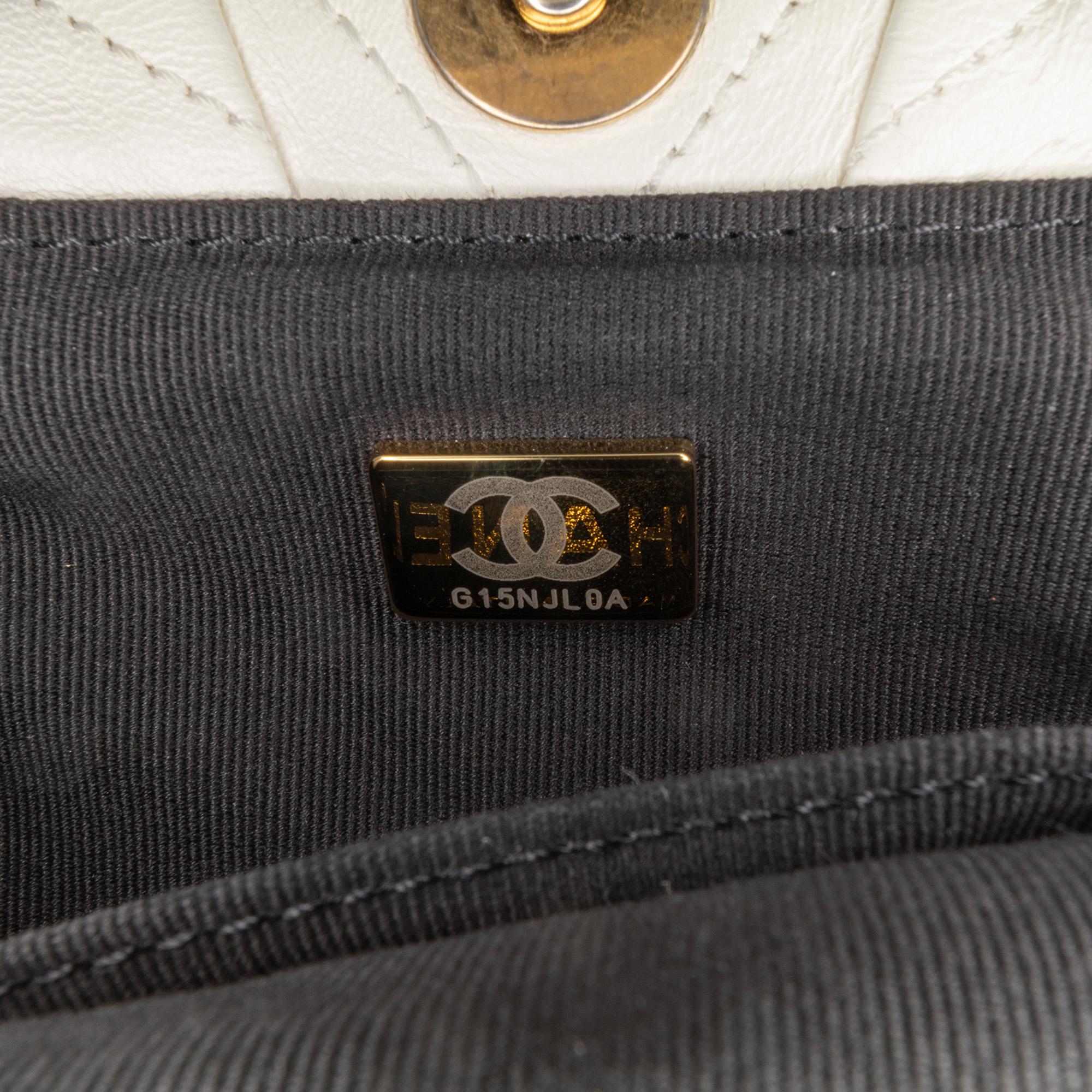 Chanel Quilted Lambskin Pearl Crown Handle Clutch Bag