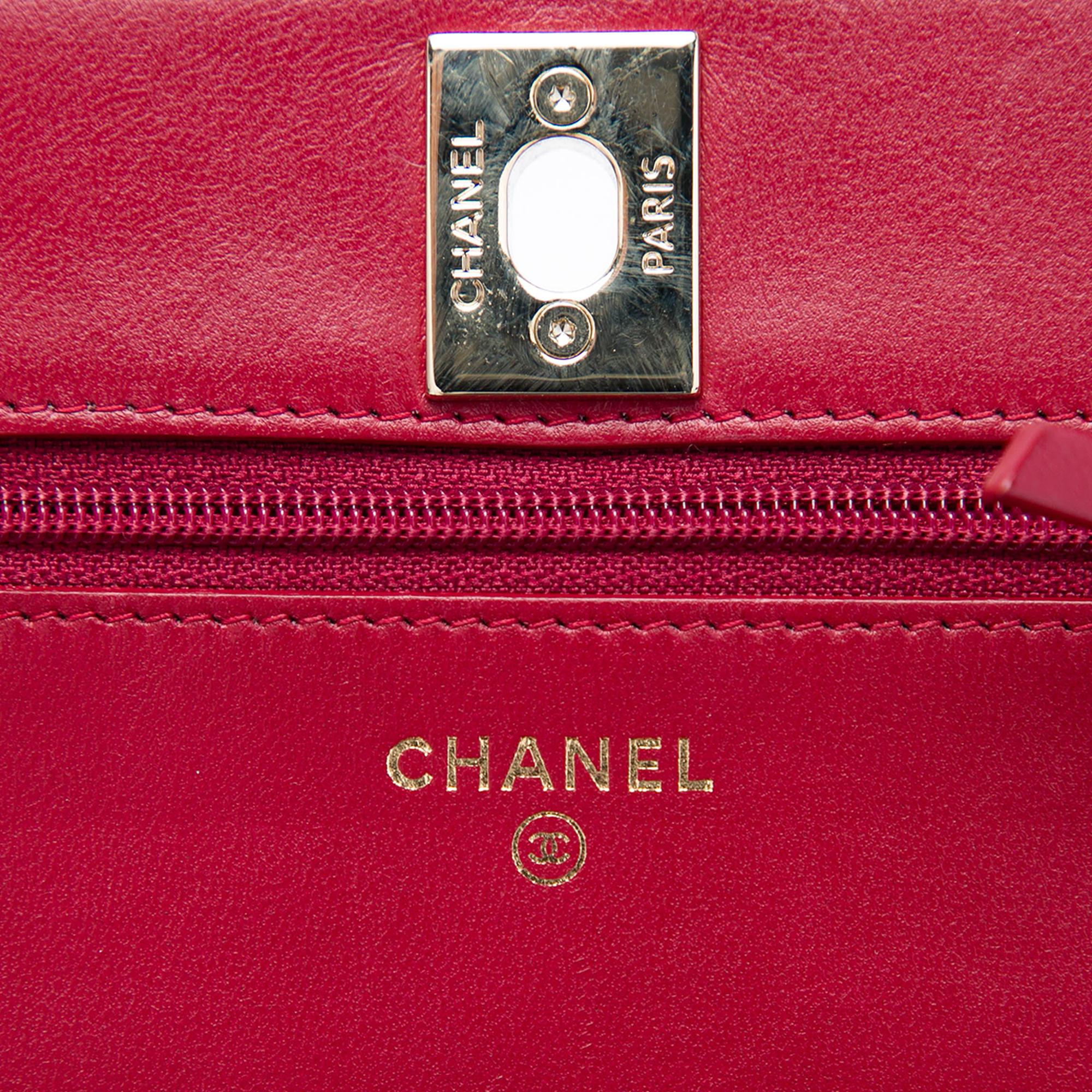 Chanel Quilted Lambskin Trendy CC Wallet On Chain