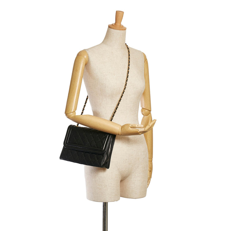 Chanel Quilted Tassel Leather Flap Bag (SHG-36770)