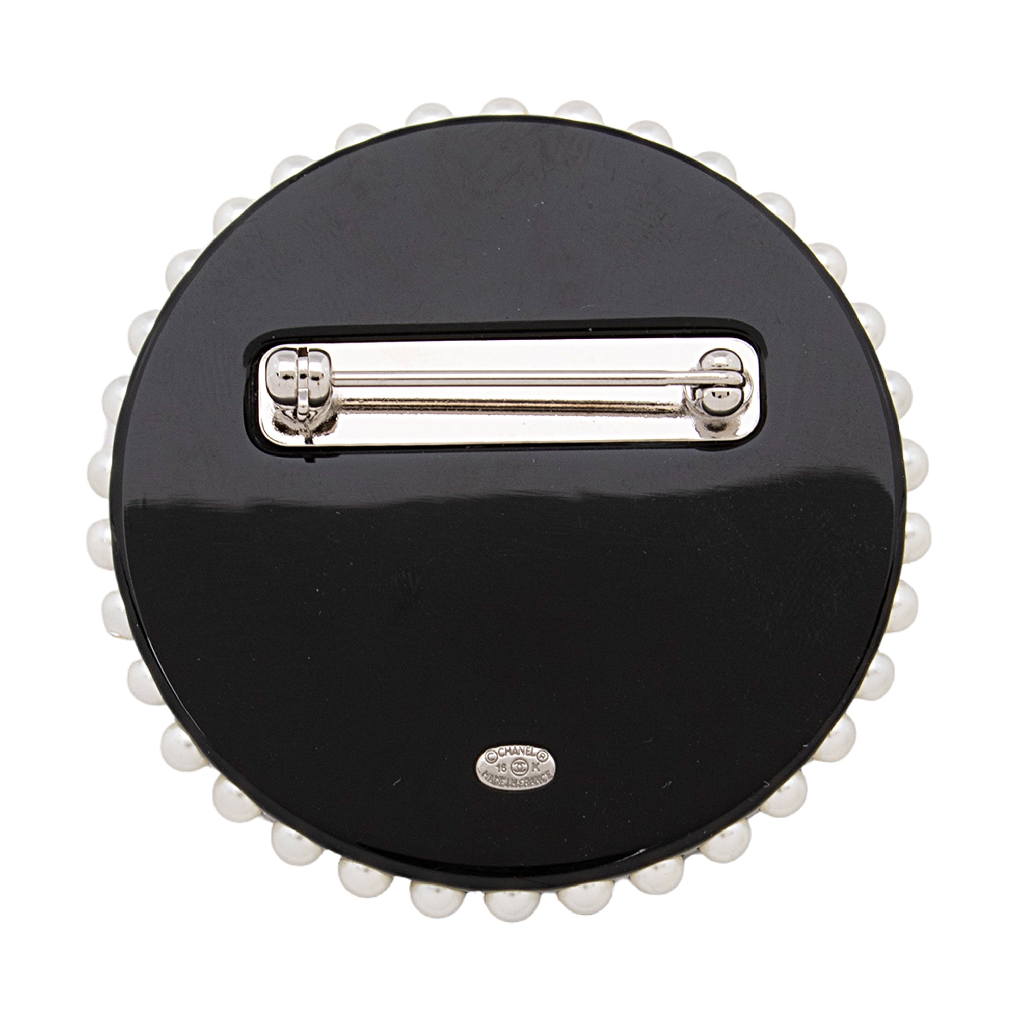 Chanel Resin Crystal Pearl Emoji CC Brooch (SHF-J4WQzc)