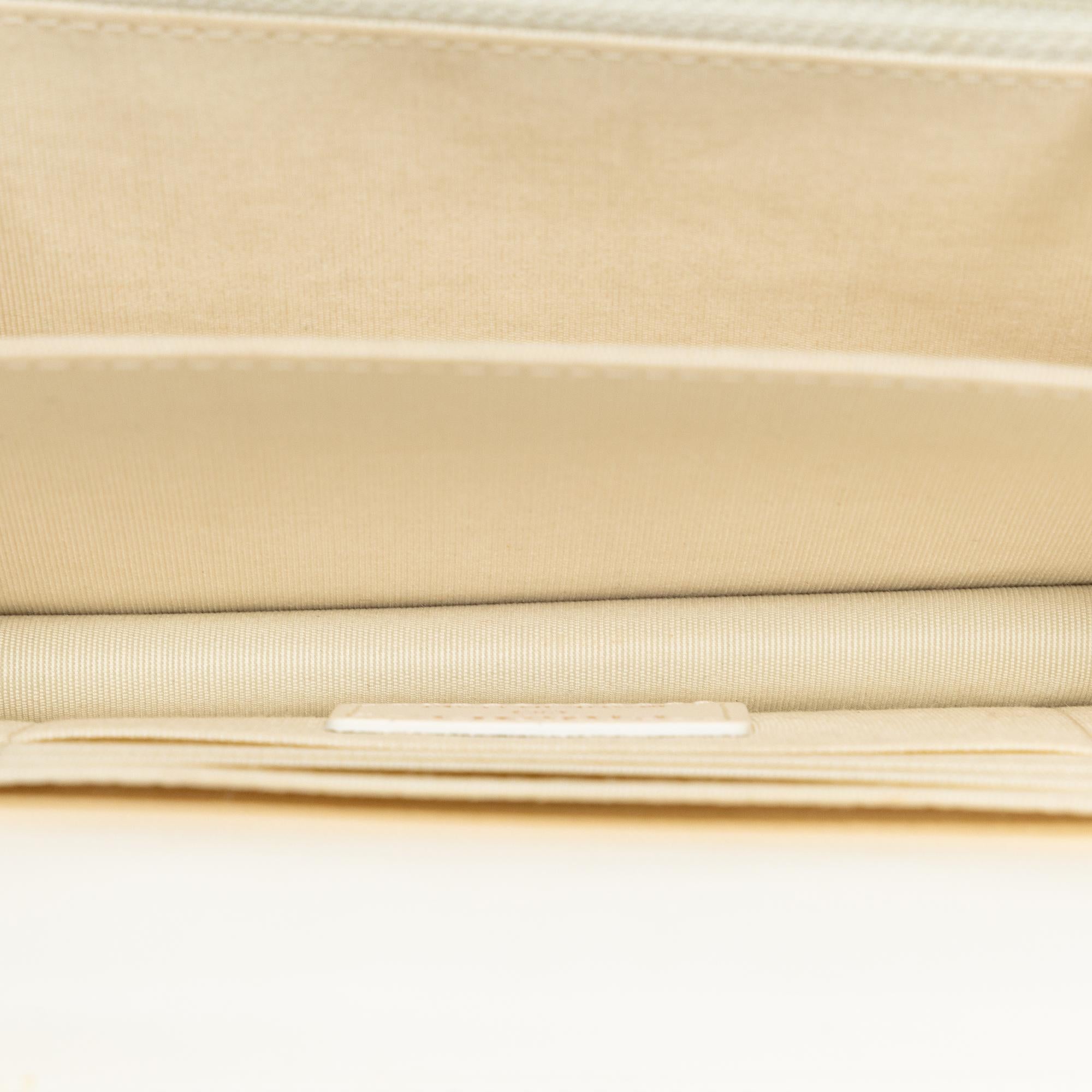 Chanel Romance Lambskin Wallet On Chain (SHG-tedsJV)