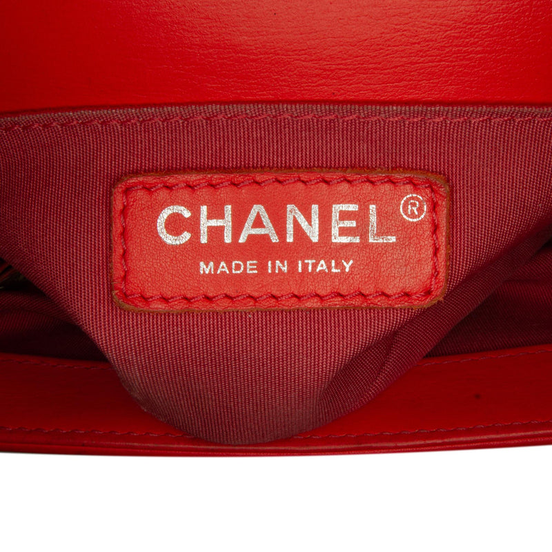 Chanel Small Chevron Boy Flap Bag (SHG-i5iuzh)