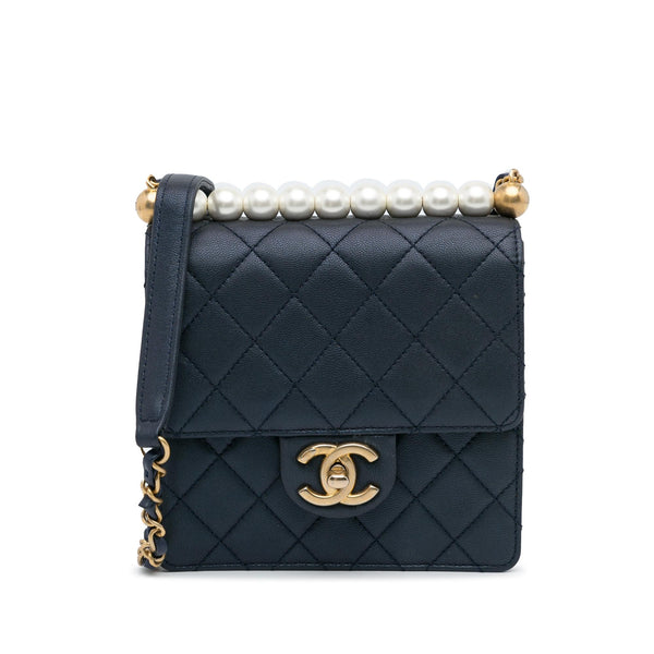Chanel Small Chic Pearls Flap Bag (SHG-BMZQ5h)
