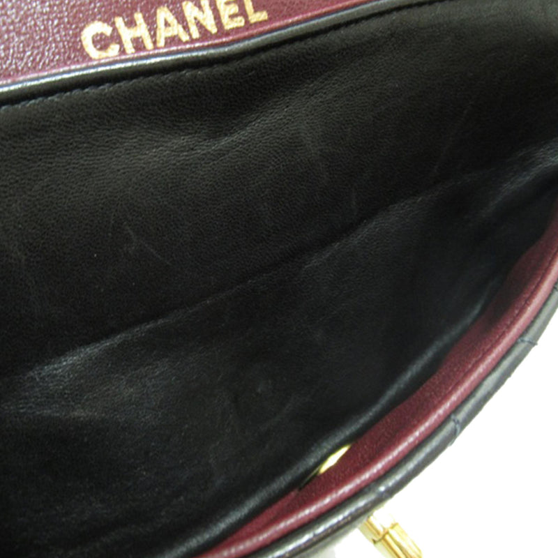 Chanel Small Classic Lambskin Double Flap (SHG-mjPAeK)