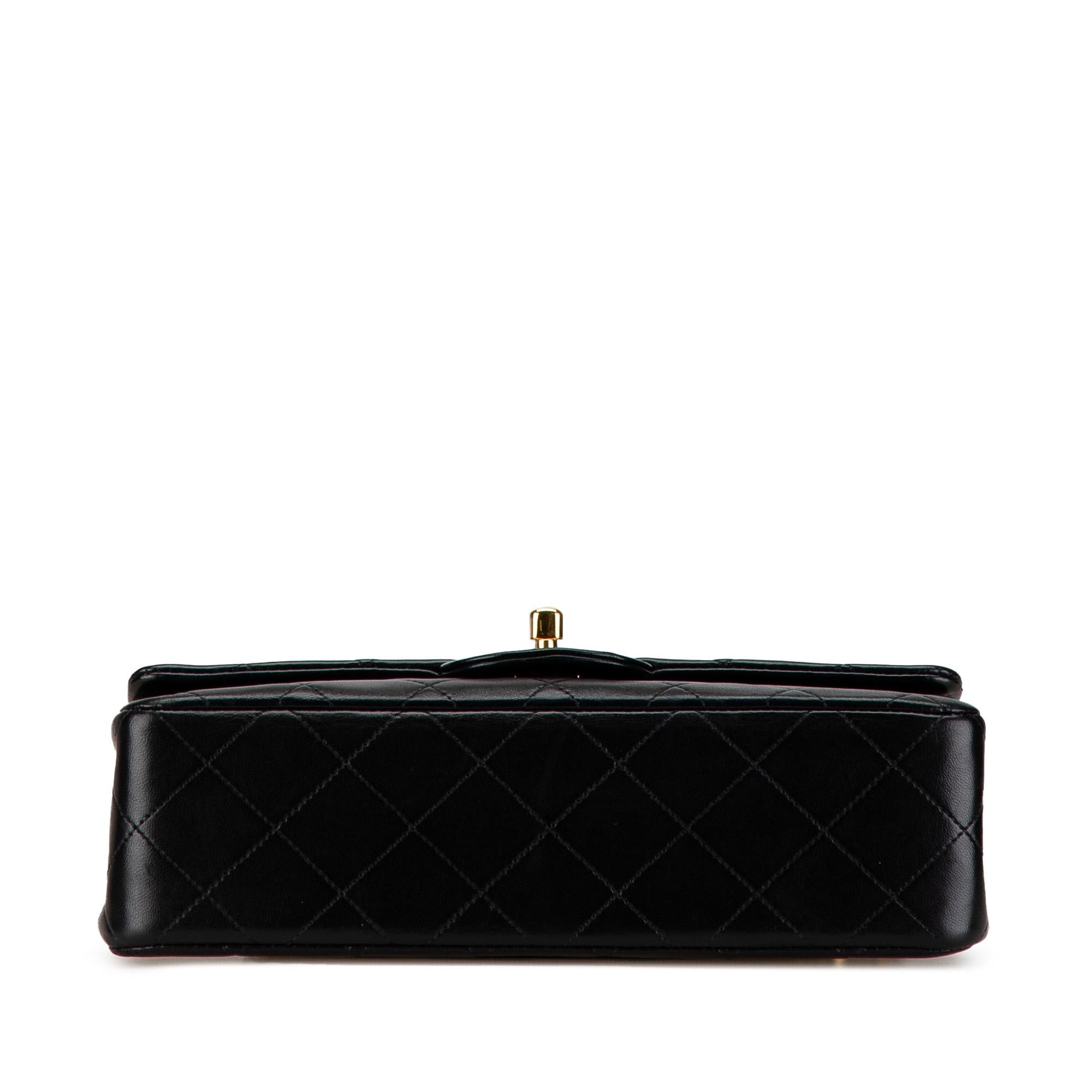 Chanel Small Classic Lambskin Double Flap (SHG-OOHqjQ)