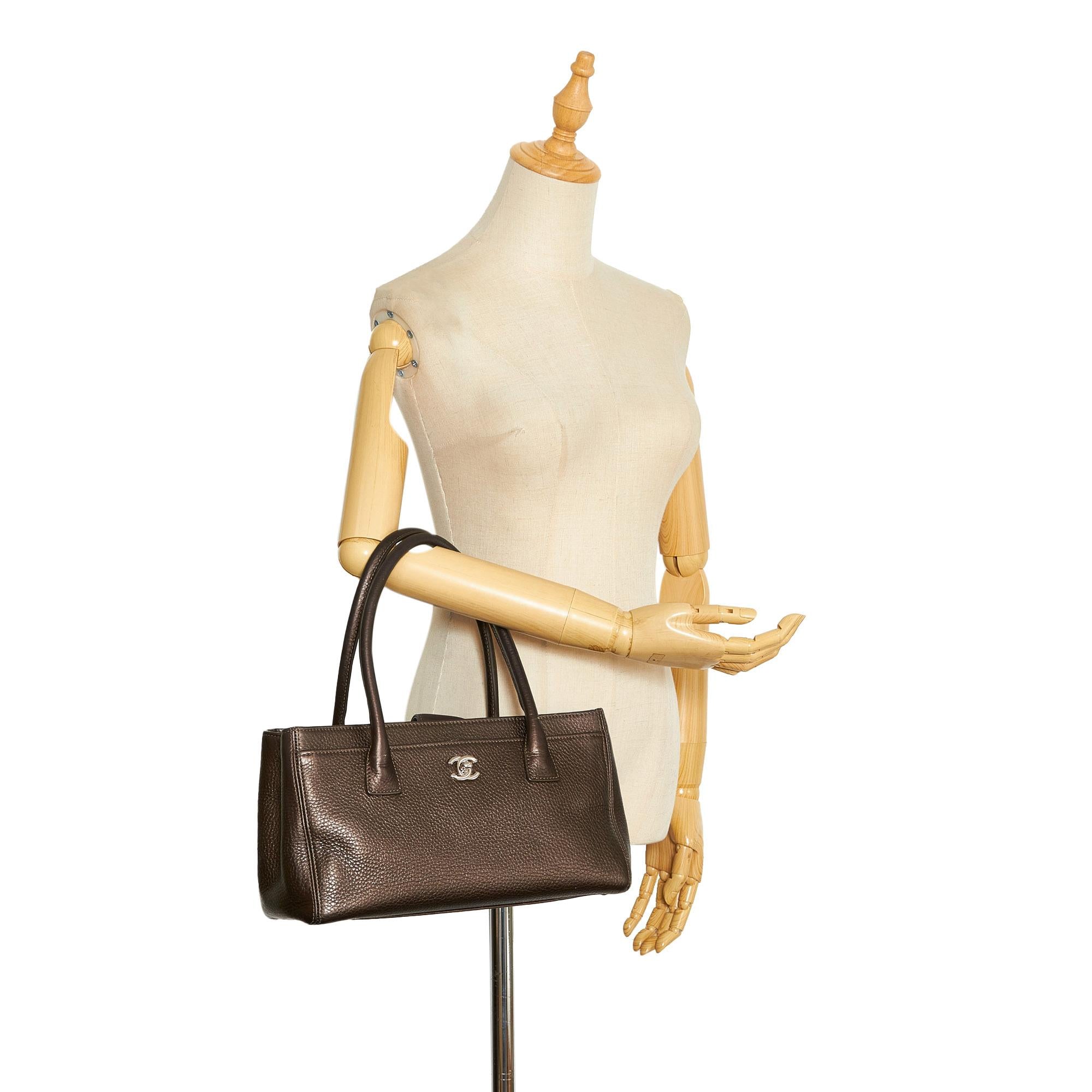 Chanel Small Executive Cerf Tote (SHG-fVvrBt)