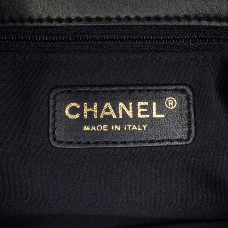 Chanel Small Lambskin Single Flap (SHG-HELS4Y)