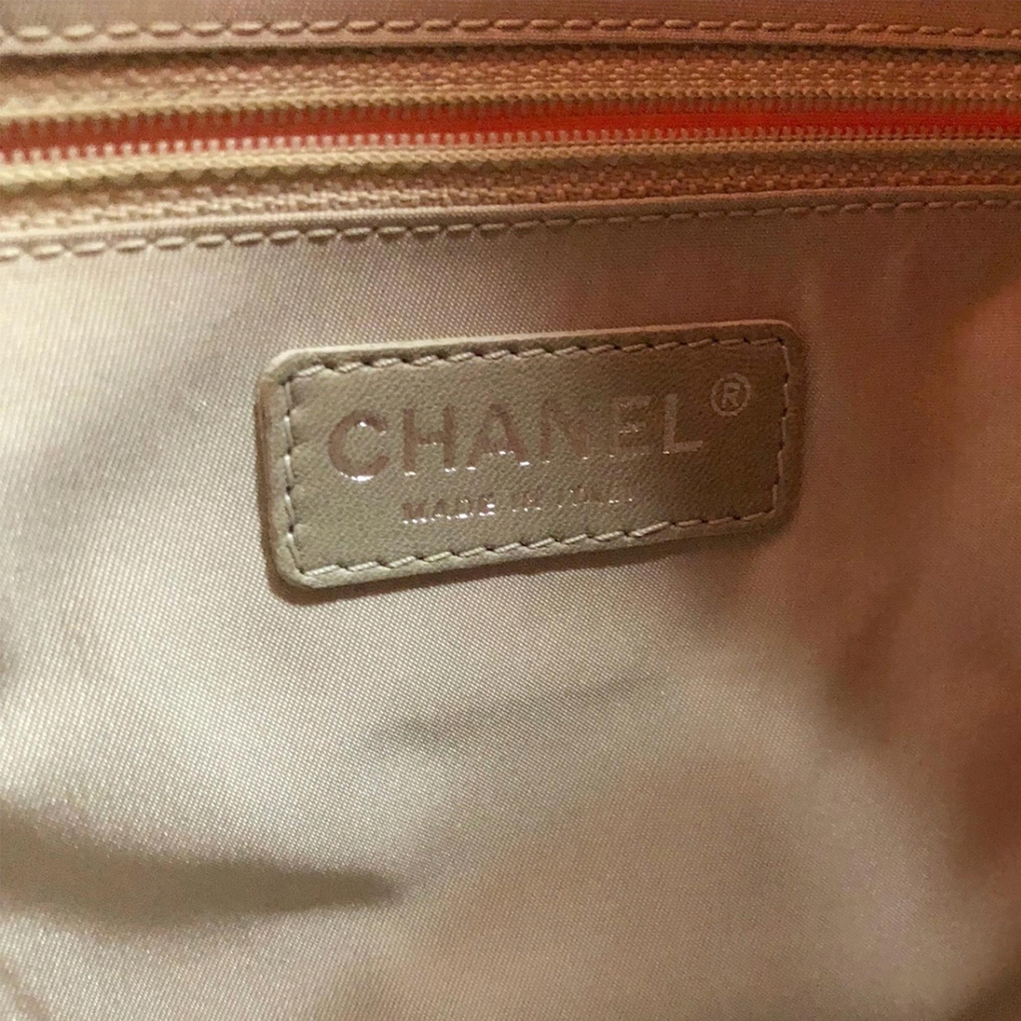 Chanel Small Paris-Biarritz Tote (SHG-wFXBzW)