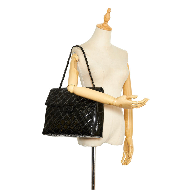 Chanel So Black Matelasse Patent Leather Single Flap Bag (SHG-eJHtIM)