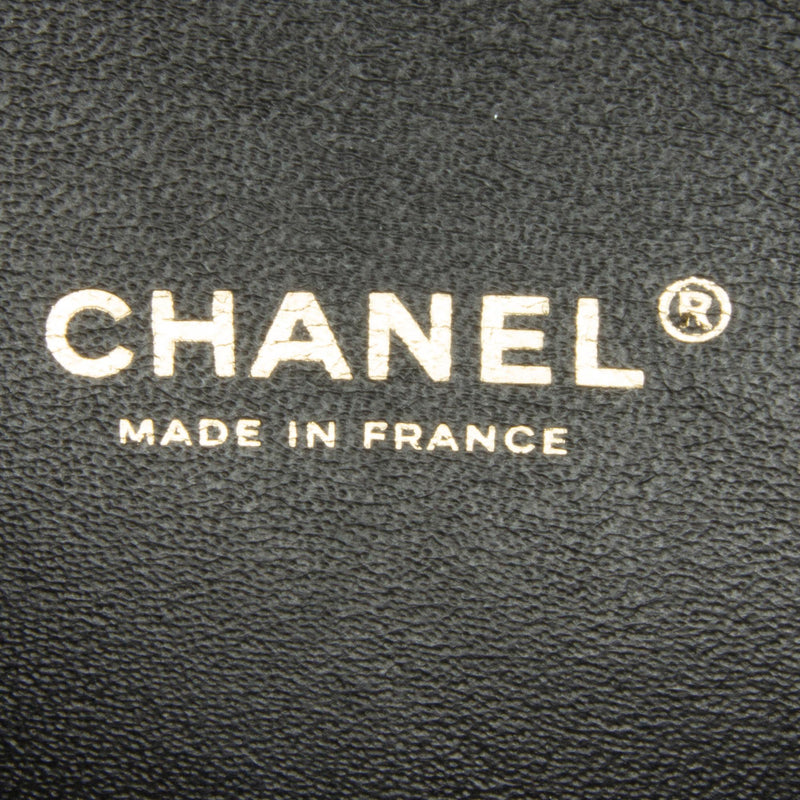 Chanel Stitched Calfskin Round Crossbody (SHG-hbT1d0)