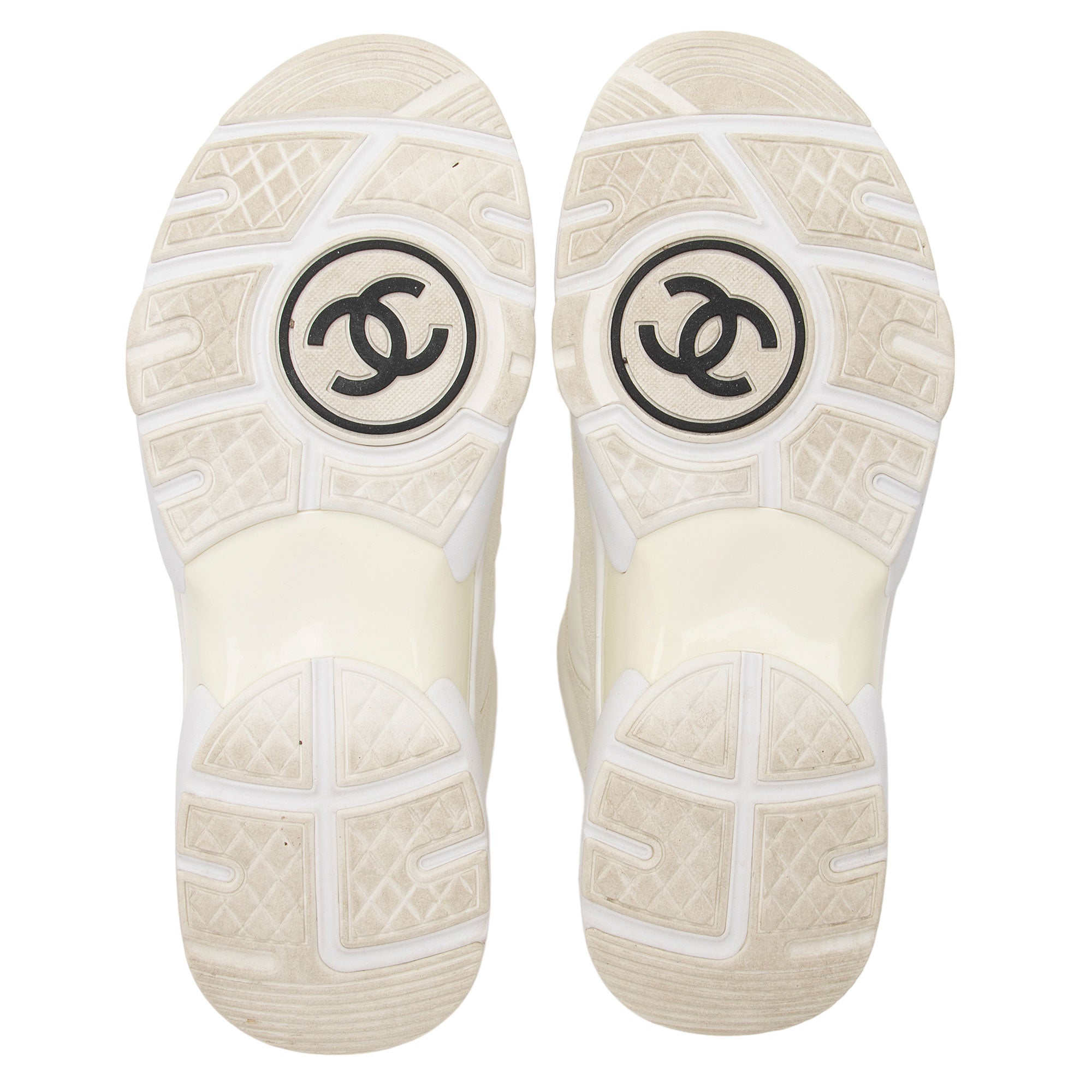 Chanel Suede Calfskin CC Sneakers - Size 7.5 / 37.5 (SHF-nLOm4F)
