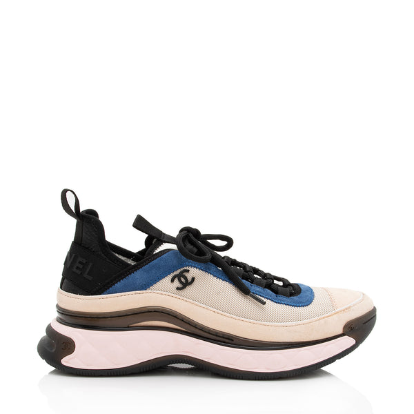 Chanel Suede Mesh CC Cap Toe Sneakers - Size 10 / 40 (SHF-BjDQ7O)