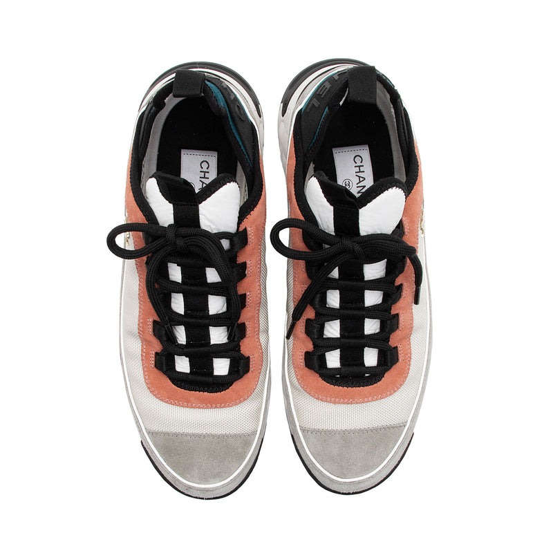 Chanel Suede Mesh CC Cap Toe Sneakers - Size 10.5 / 40.5 (SHF-4um2RH)