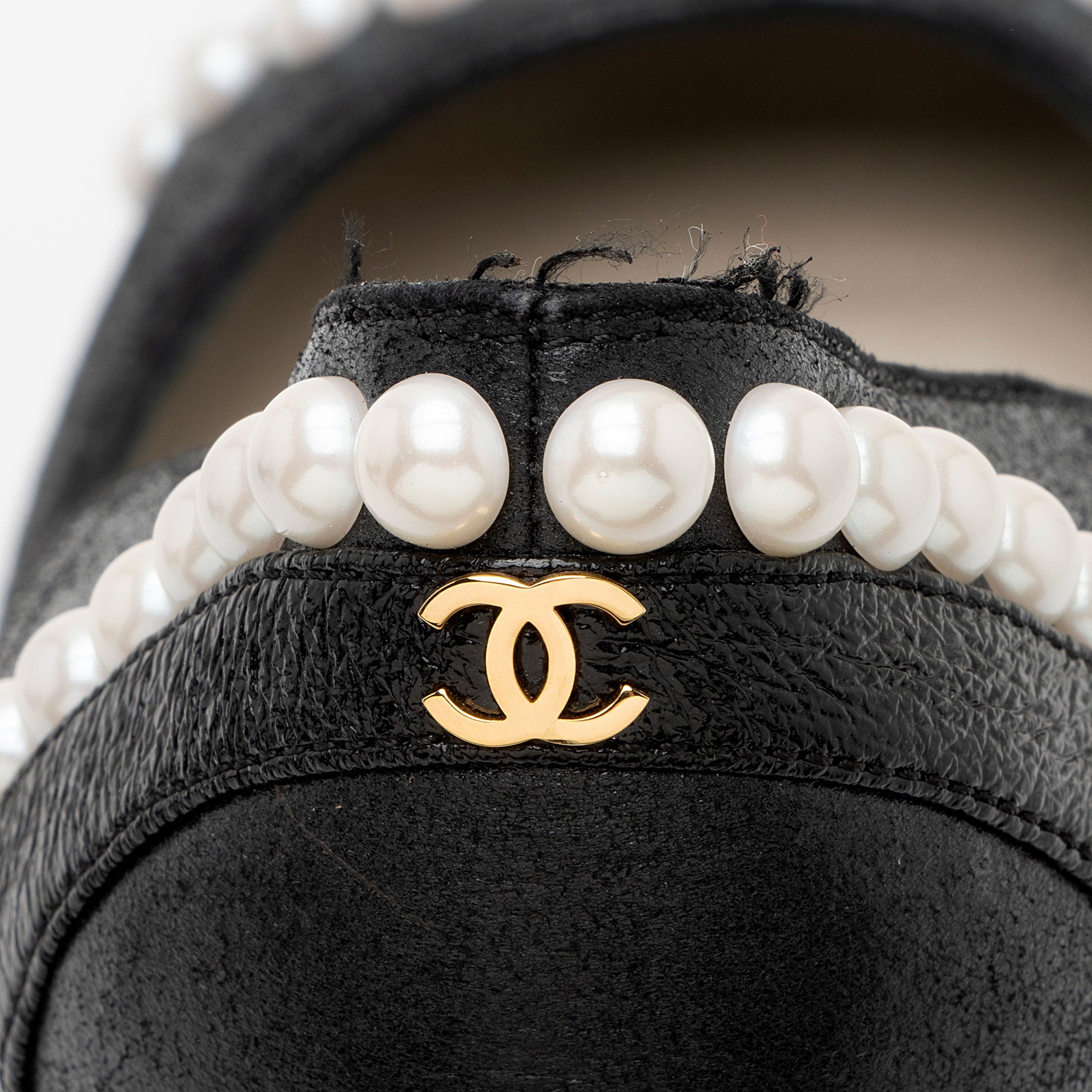 Chanel Suede Pearl CC Pumps - Size 6 / 36 (SHF-9755Wr)