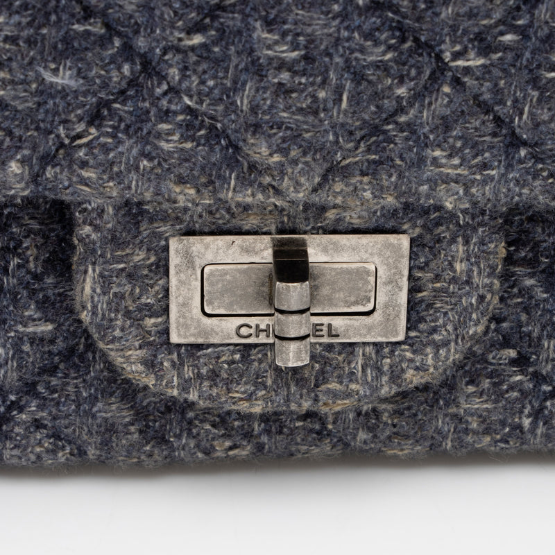 Chanel Tweed 2.55 Reissue 226 Double Flap Bag (SHF-QcHwBS)
