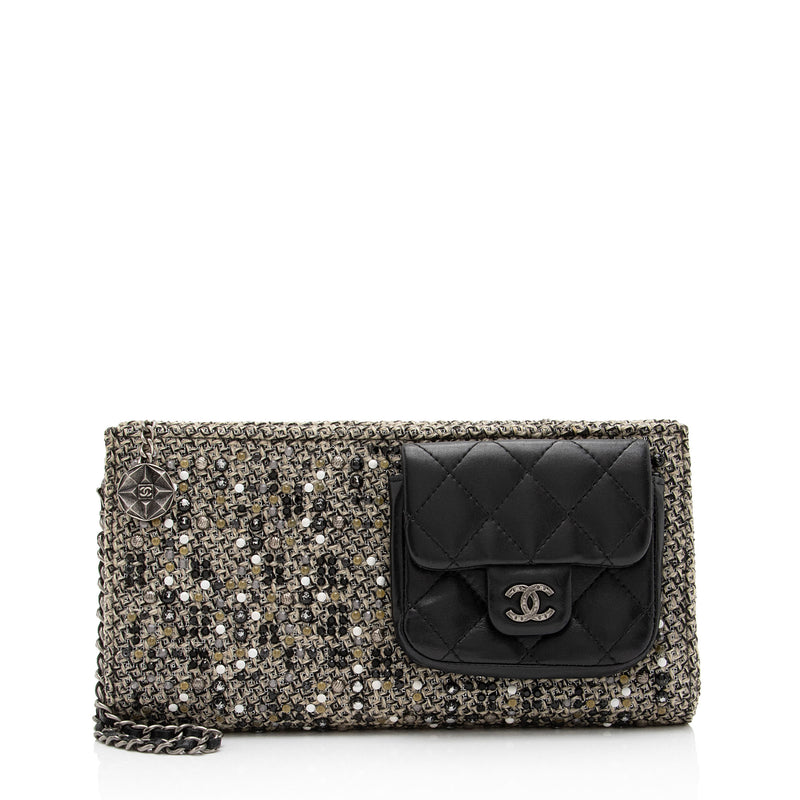 Chanel Tweed Lambskin CC Embellished Wrislet Clutch (SHF-1PtYF3)