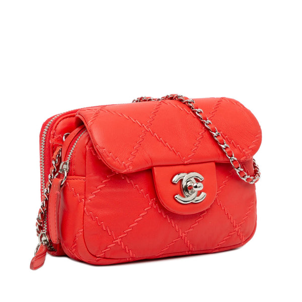 Chanel 19 Mini Pouch On Chain (SHG-nkql4t) – LuxeDH