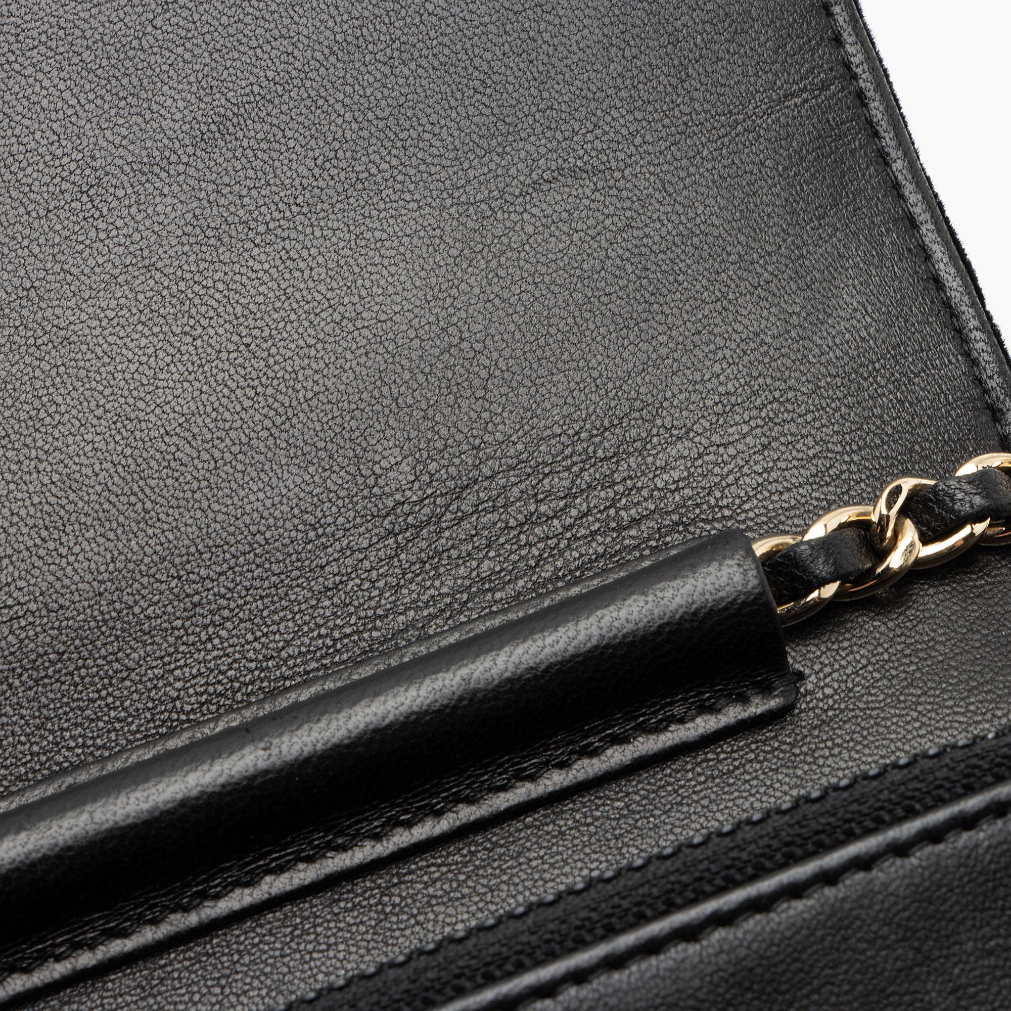 Chanel Velvet Pearl Embellished Wallet on Chain (SHF-aGIZaD)