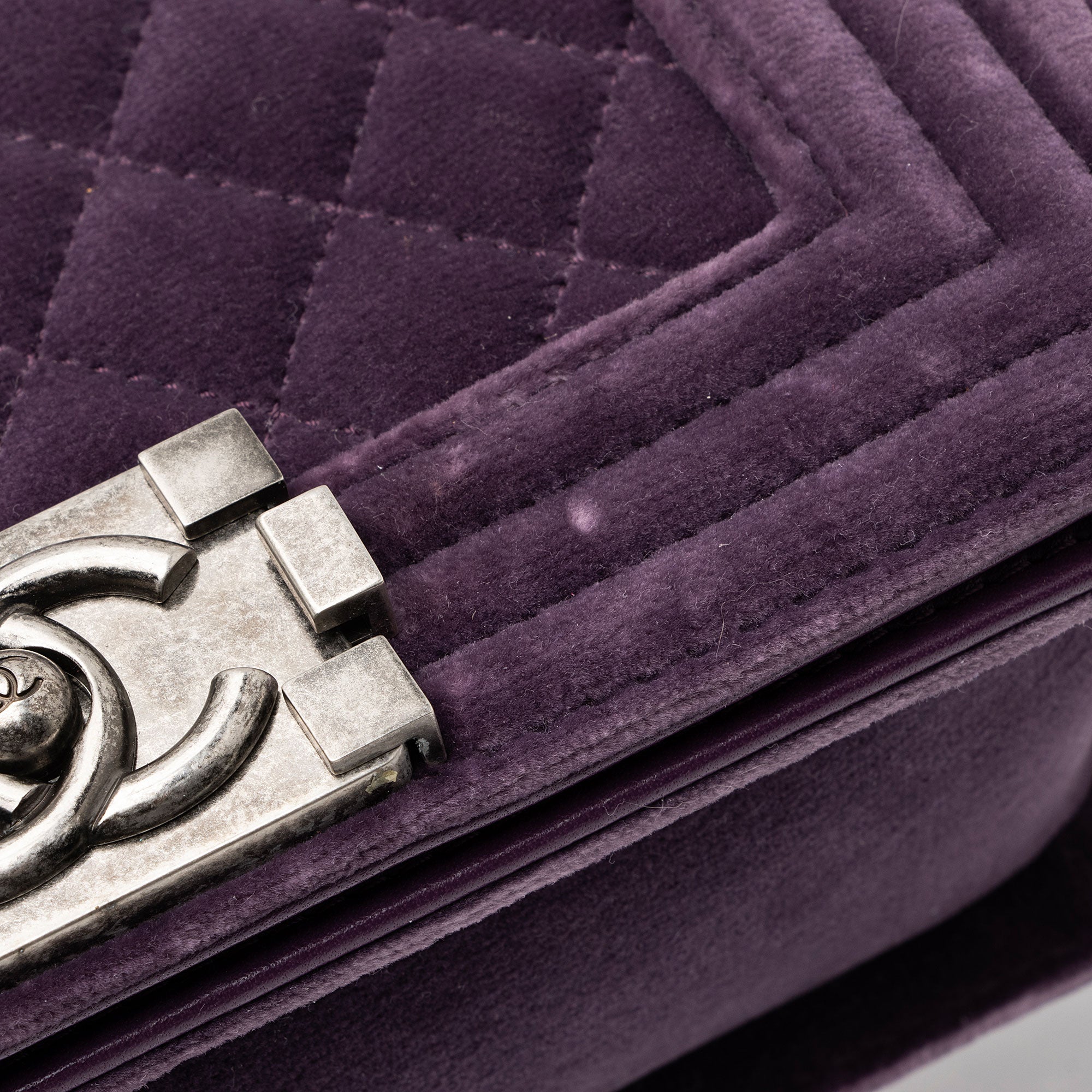 Chanel Velvet Small Boy Bag (SHF-f64Ll3)