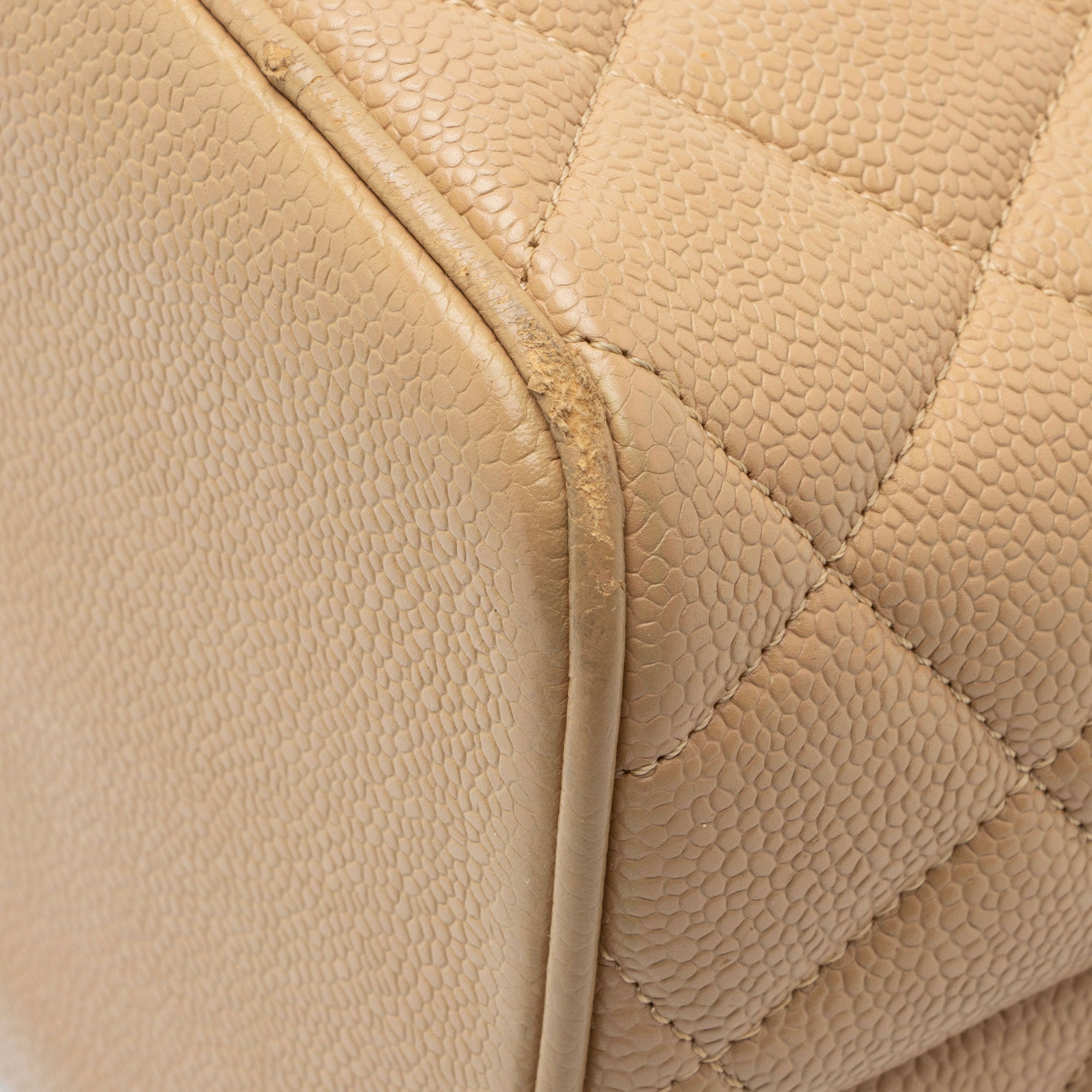 Chanel Vintage Caviar Leather Medallion Tote (SHF-T2hPlQ)