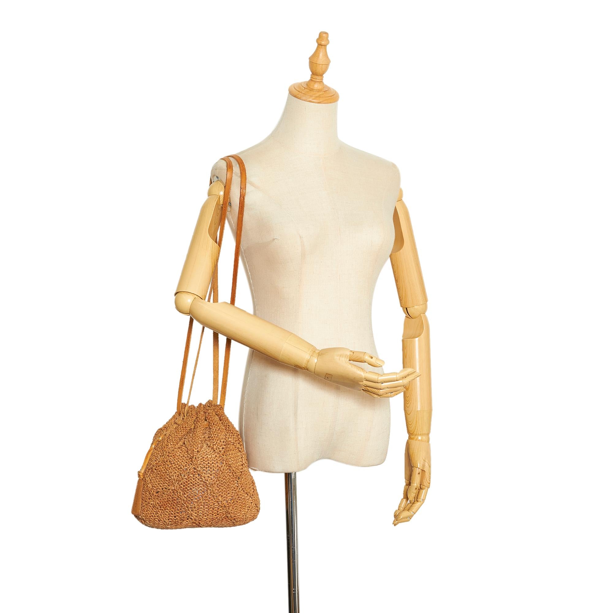 Chanel Vintage Crochet Bucket Bag (SHG-HX7aR1)