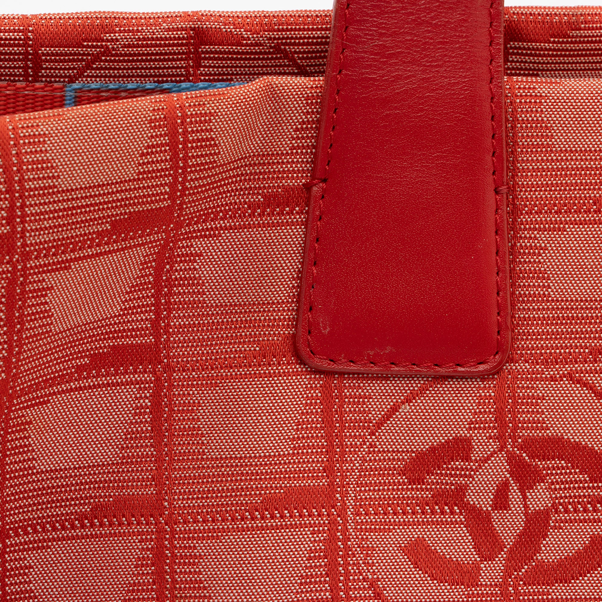 Chanel Vintage Nylon Travel Ligne Large Tote (SHF-sx8m6y)