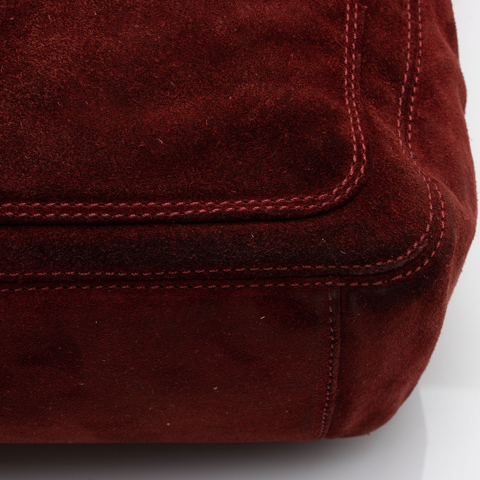 Chanel Vintage Suede CC Tassel Messenger Bag (SHF-evWiOG)