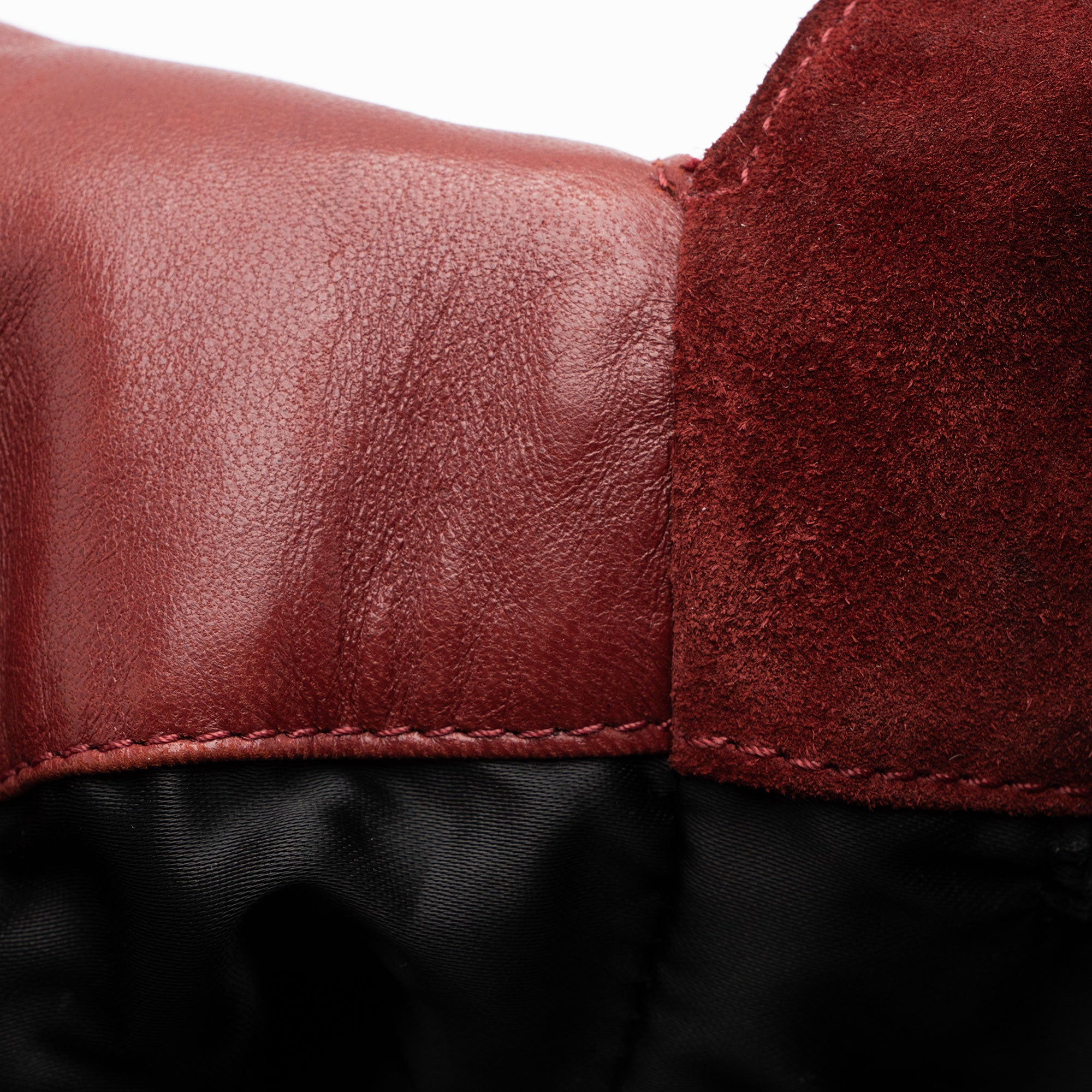 Chanel Vintage Suede CC Tassel Messenger Bag (SHF-evWiOG)