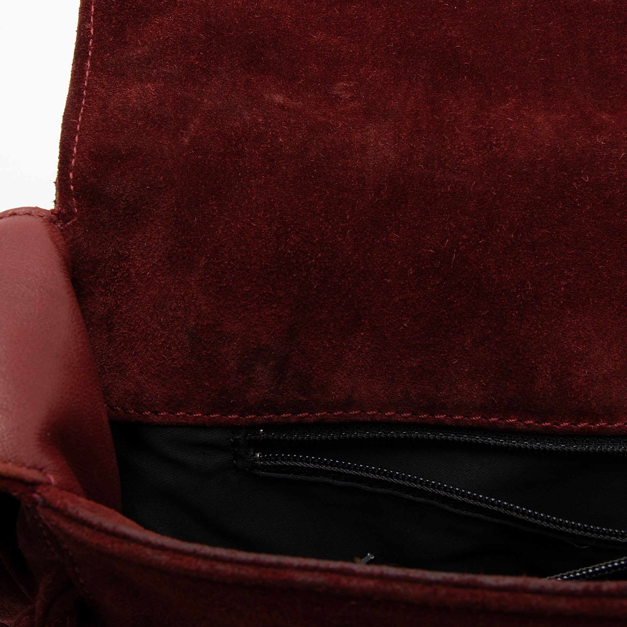 Chanel Vintage Suede CC Tassel Messenger Bag (SHF-evWiOG)