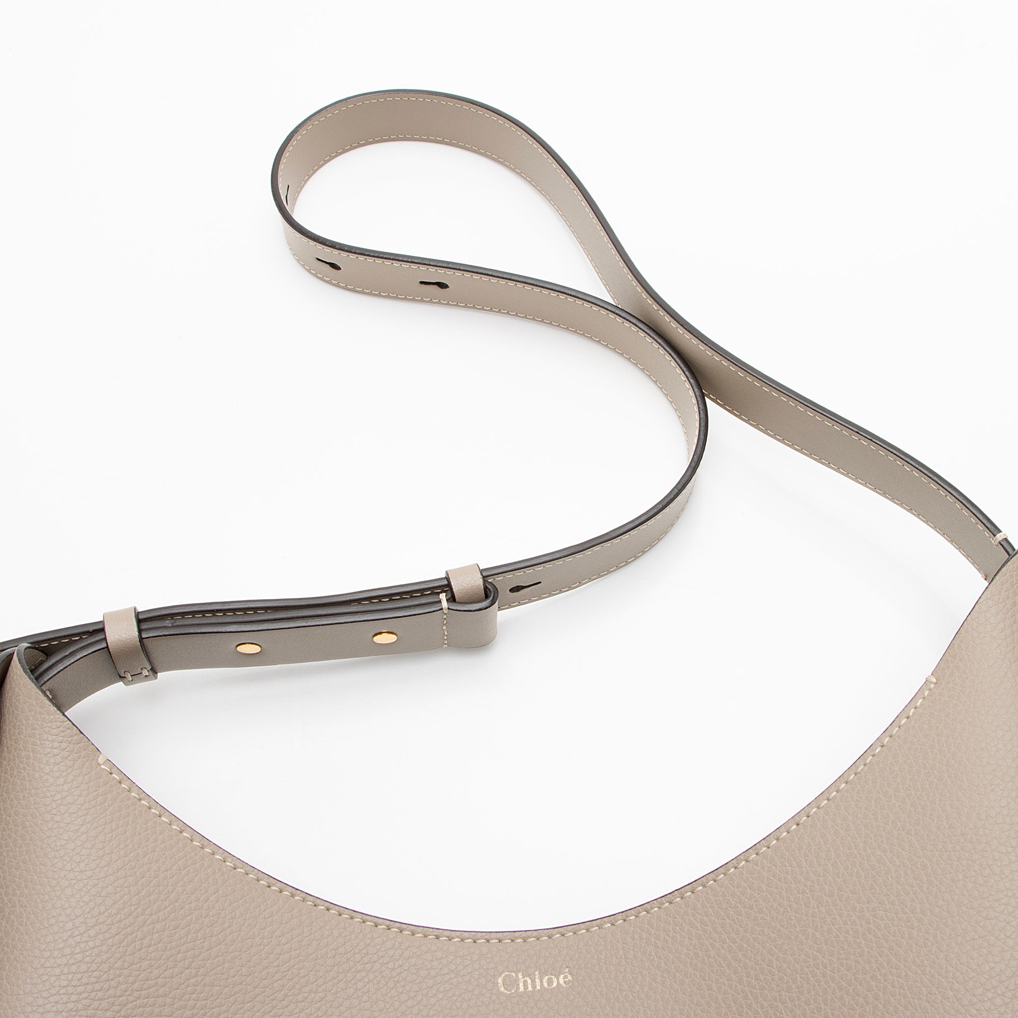 Chloe Grained Calfskin Darryl Medium Hobo