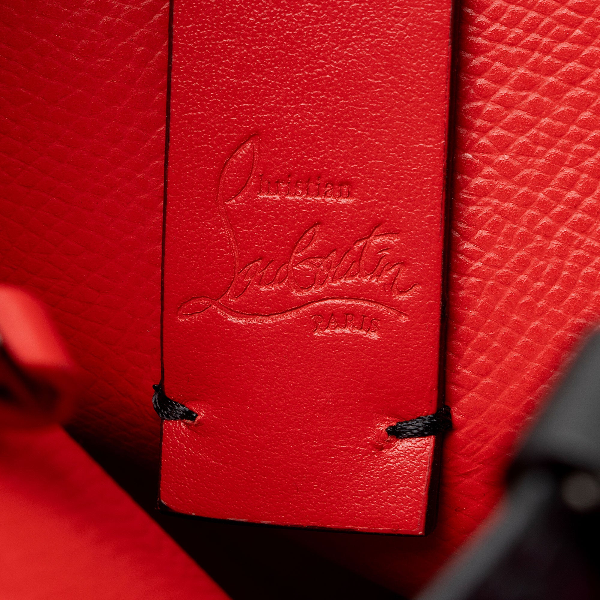 Christian Louboutin Leather Cabata N/S Mini Tote (SHF-HOuVAt)