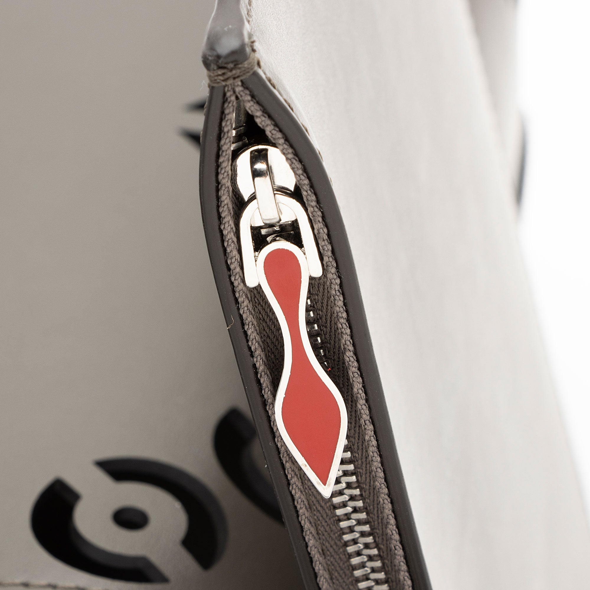 Christian Louboutin Perforated Leather Cabata Loubinthesky Small Tote (SHF-0wtC4x)