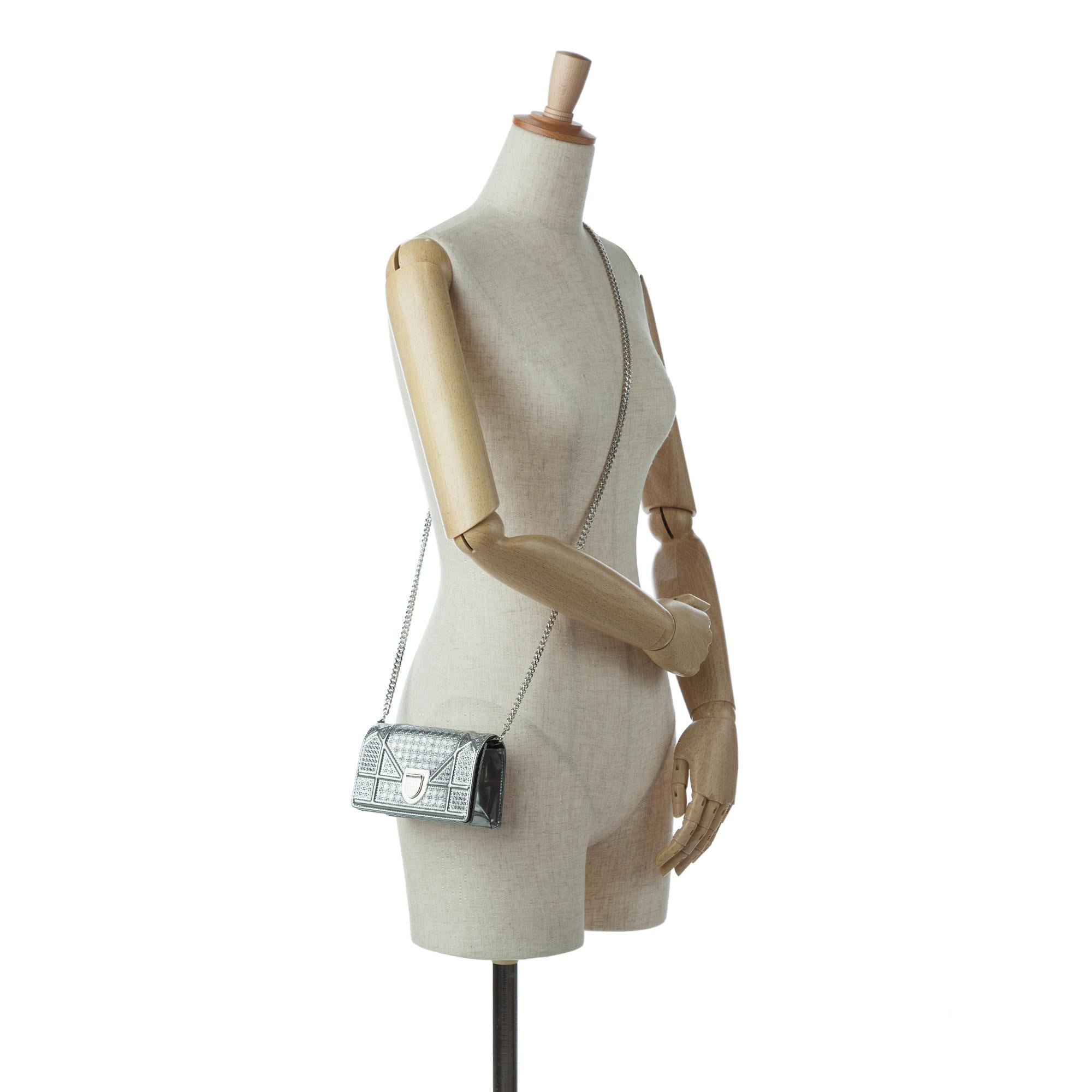 Dior Baby Patent Microcannage Diorama Crossbody Bag (SHG-WePVtH)