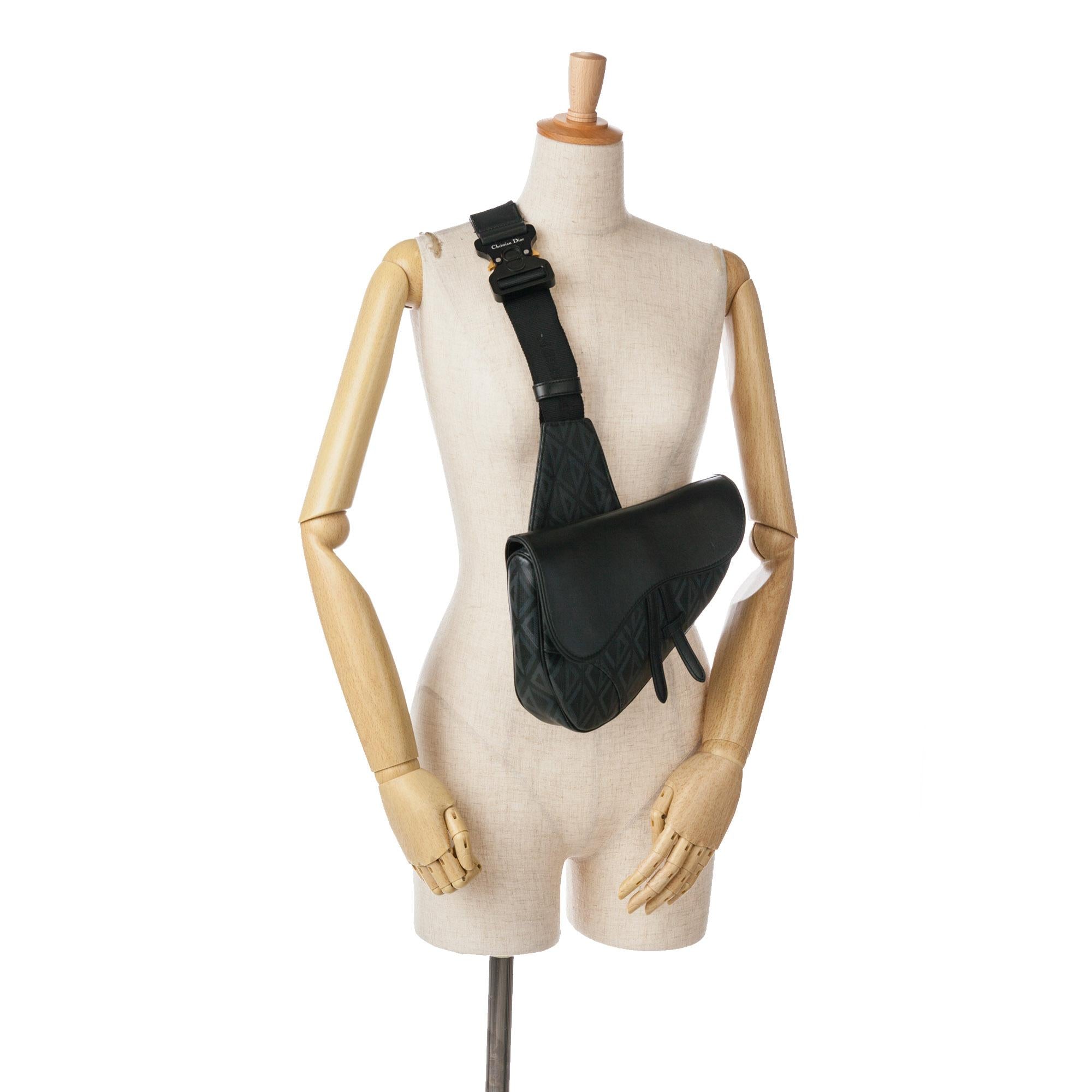 Dior CD Diamond Saddle Bag (SHG-MQmCva)