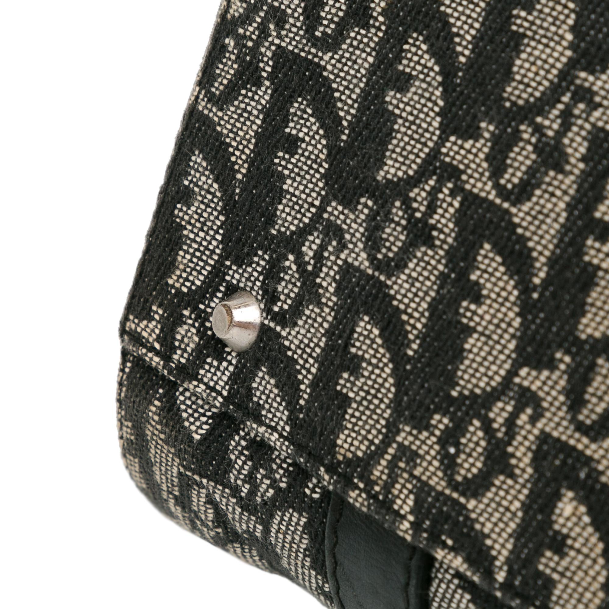 Dior Diorissimo Charms Shoulder Bag (SHG-Uq93Vr)