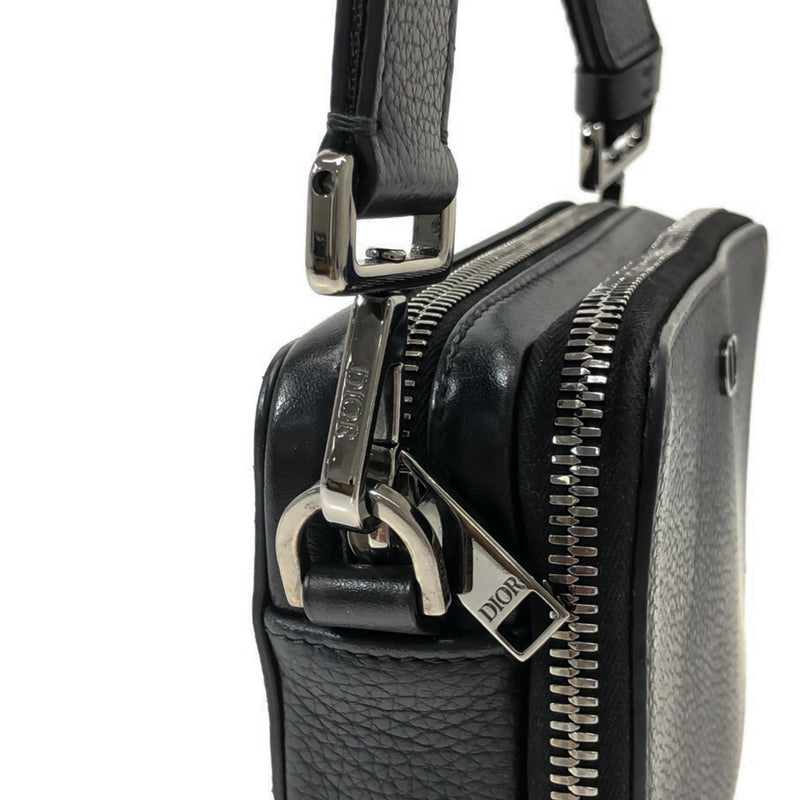 Dior Leather Pouch with Strap (SHG-NrWRMW)