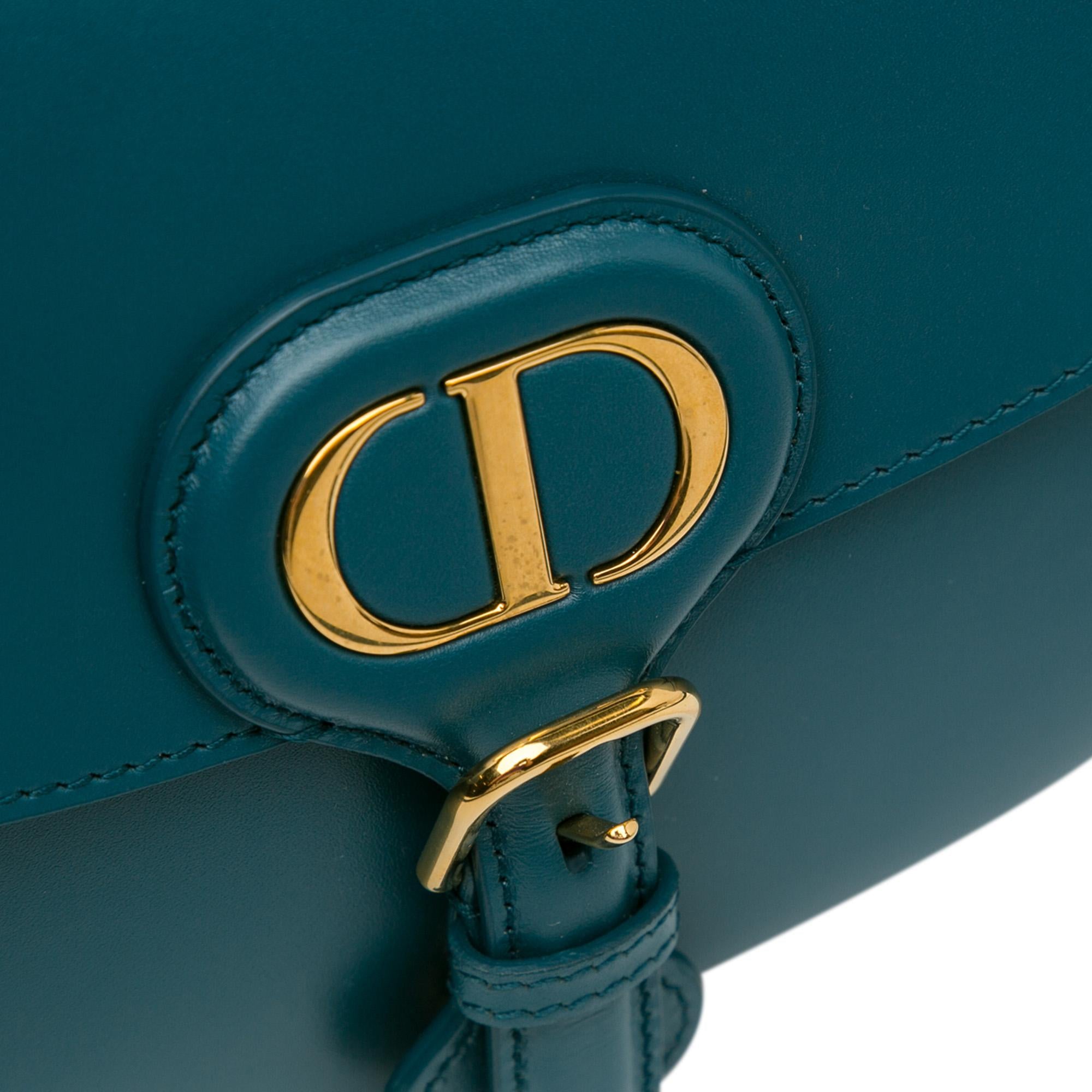 Dior Medium Bobby Crossbody Bag (SHG-IPSd4R)
