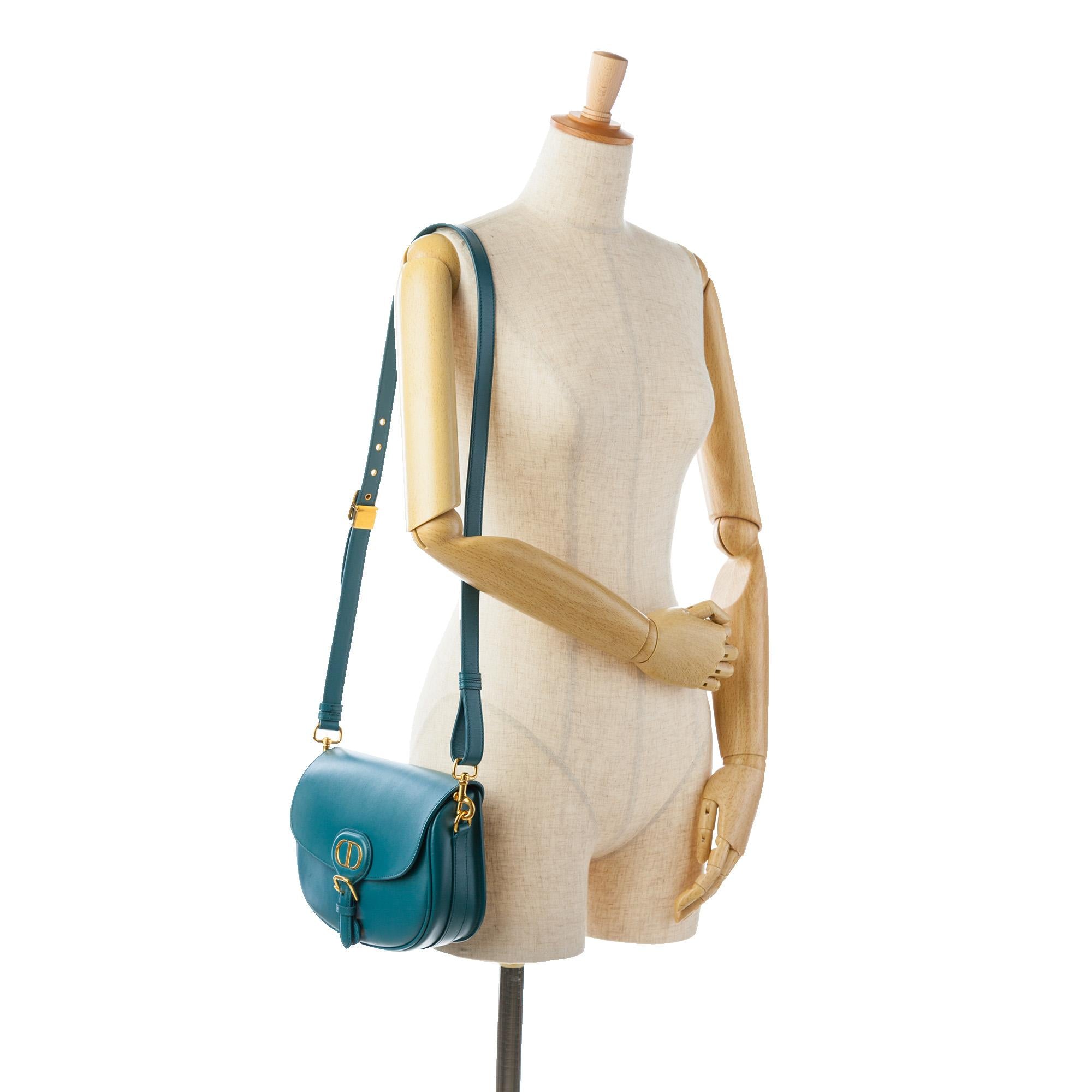 Dior Medium Bobby Crossbody Bag (SHG-IPSd4R)