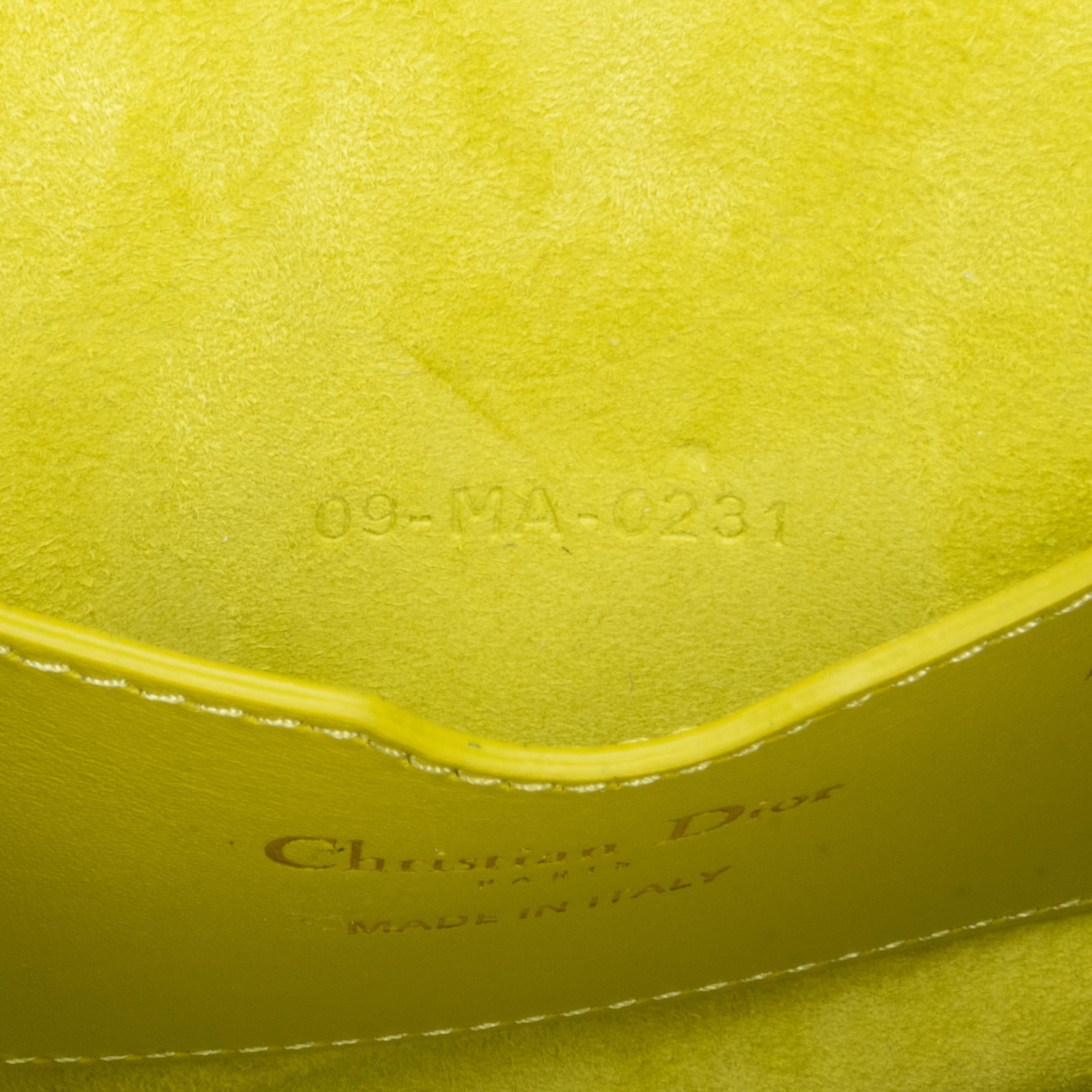 Dior Medium Bobby Crossbody (SHG-cXXugj)