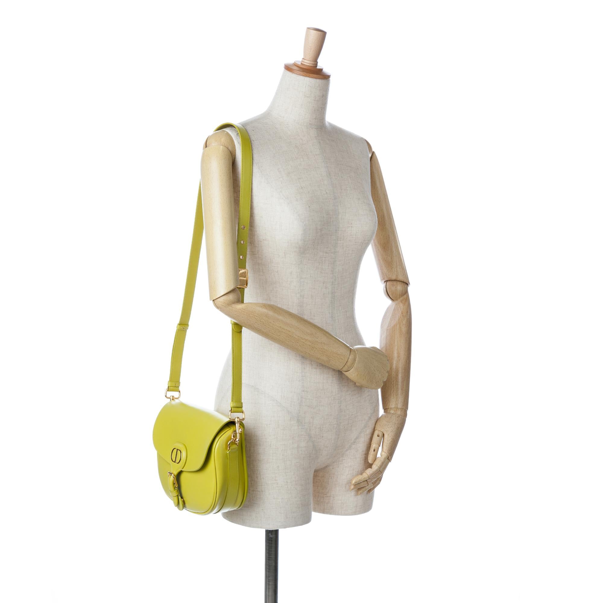 Dior Medium Bobby Crossbody (SHG-cXXugj)