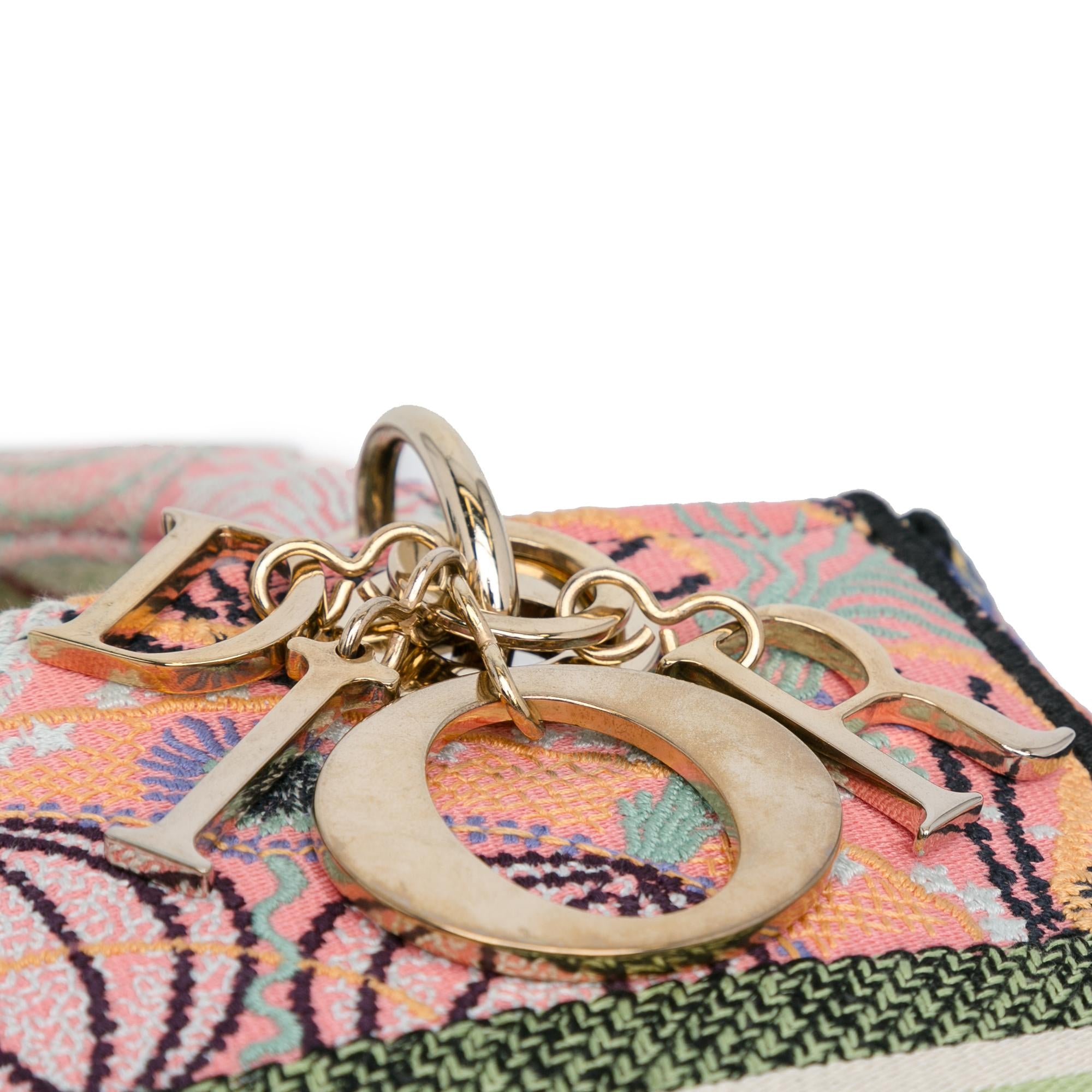 Dior Medium Embroidered In Lights Lady D-Lite (SHG-SQ6wEf)