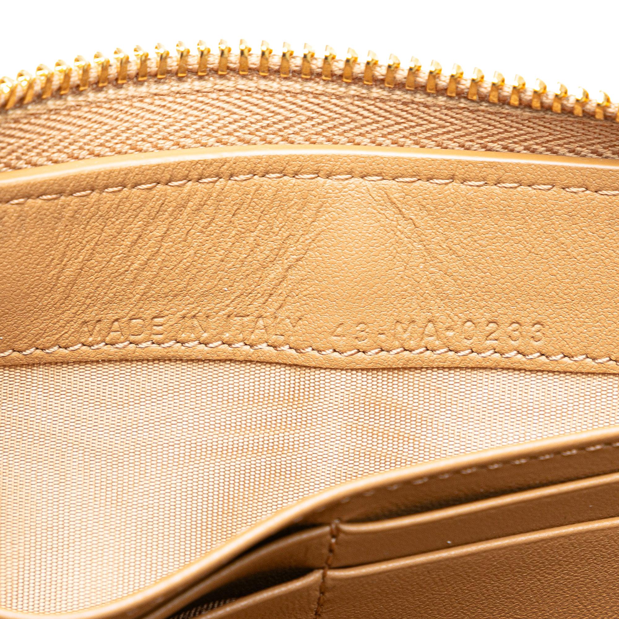 Dior Medium Lambskin Cannage Lady Dior Voyageur Wallet (SHG-4V2C0V)