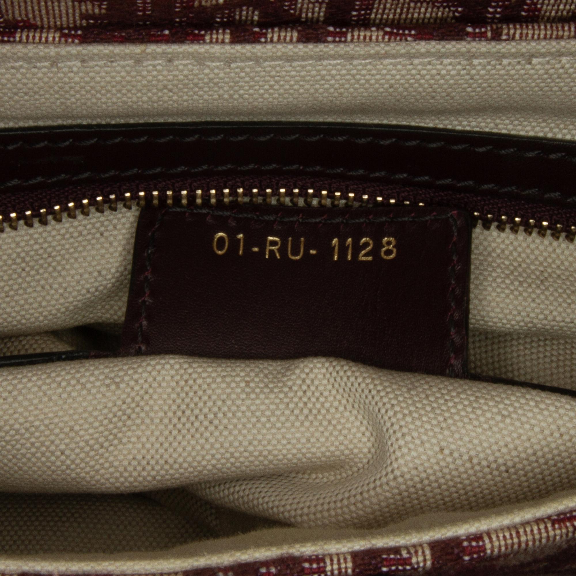 Dior Medium Oblique Saddle (SHG-e7N6ry)